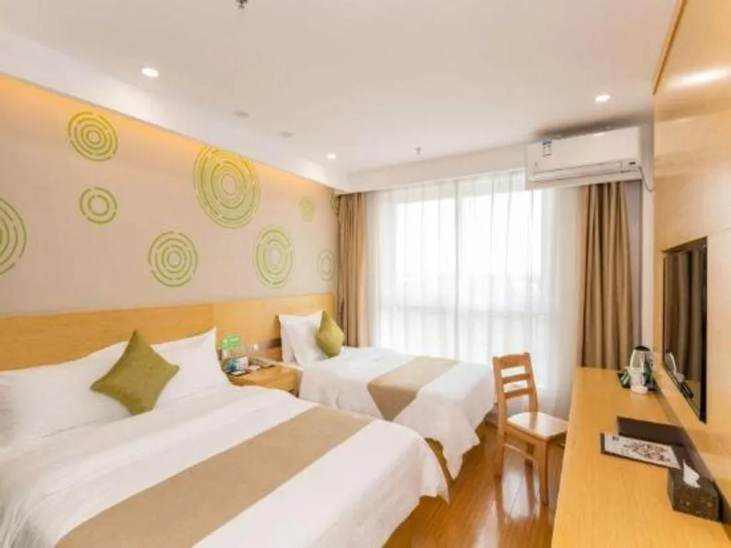 Bed in GreenTree Inn Qufu High Speed Railway Station