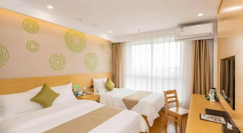 Bed in GreenTree Inn Qufu High Speed Railway Station