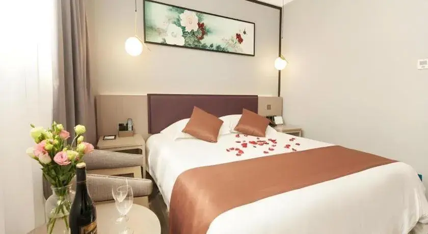 Bed in GYA Jiaxing Tongxiang City Century Avenue Hotel Bed in GYA Jiaxing Tongxiang City Century Avenue Hotel