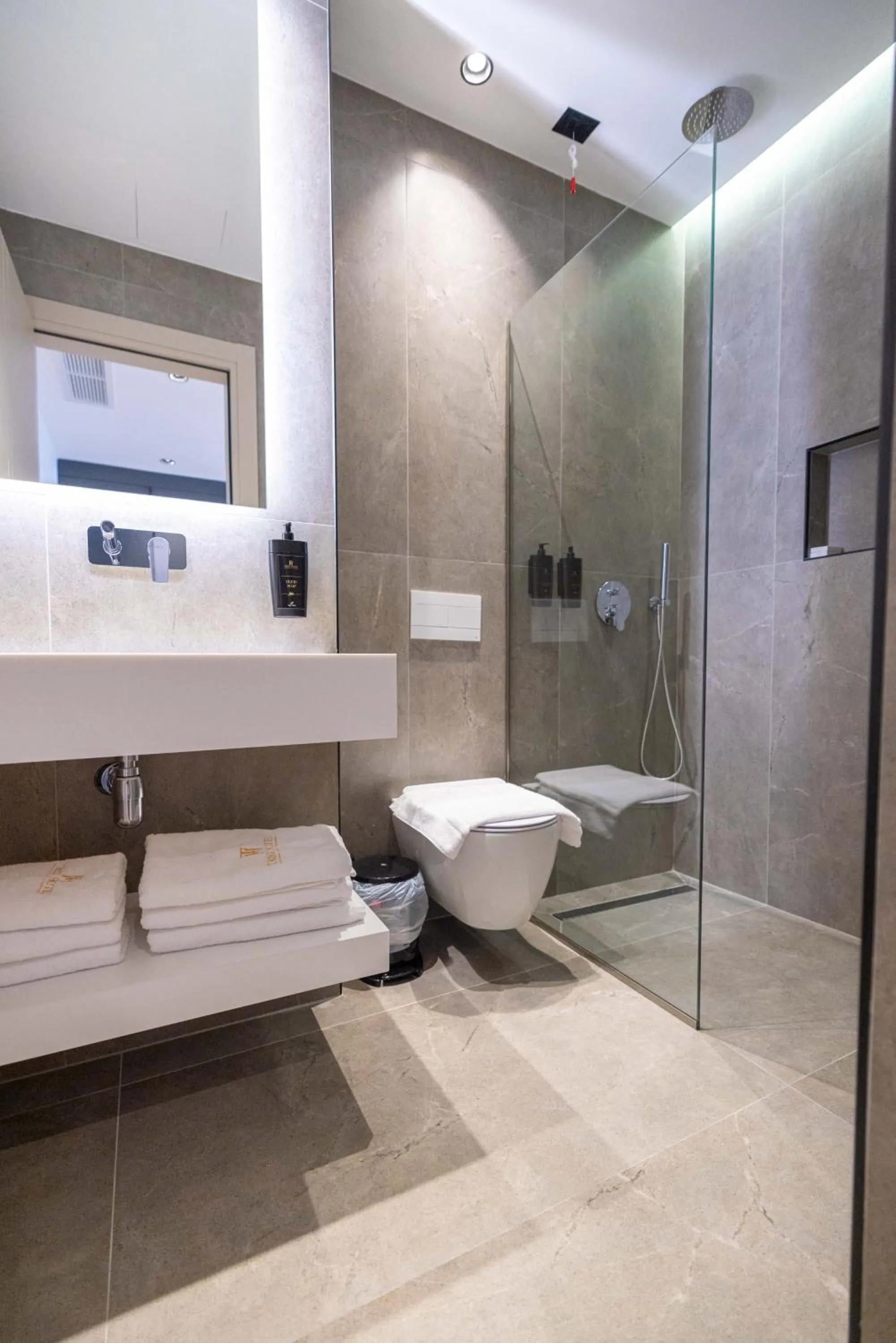 Tris3 Hotel