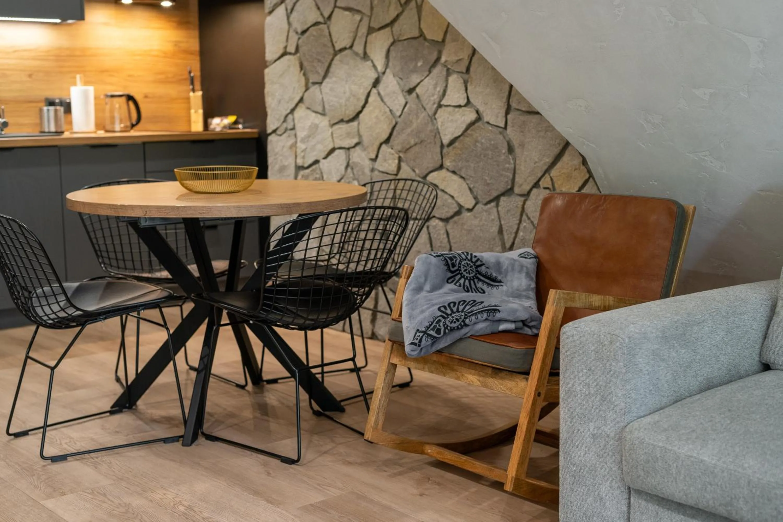 Kitchen or kitchenette in RentPlanet - Apartament Salwatoriańska