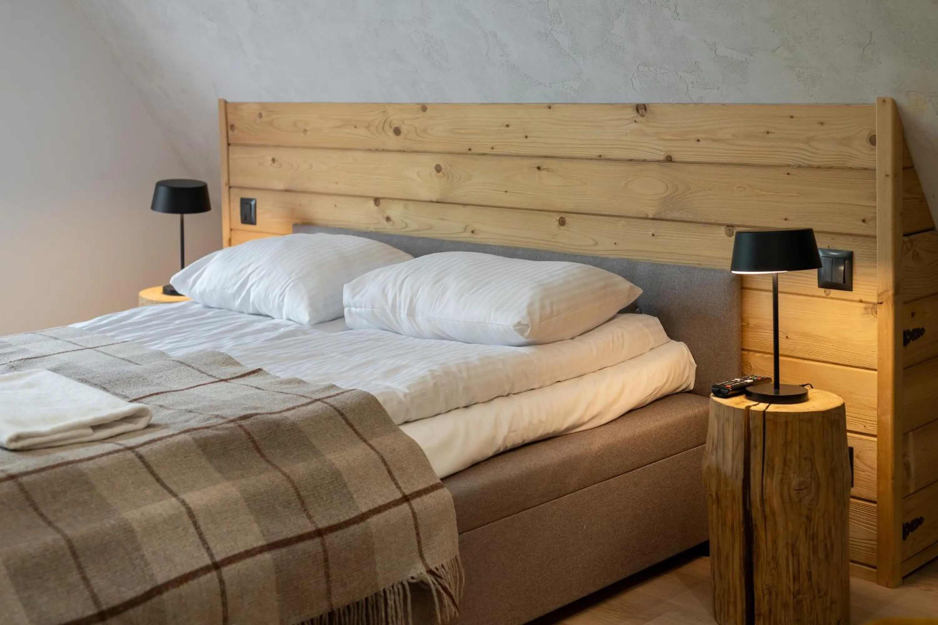 Bed in RentPlanet - Apartament Salwatoriańska