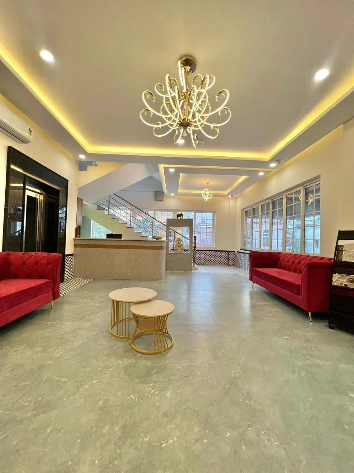 Lobby or reception in Hotel Sunlight