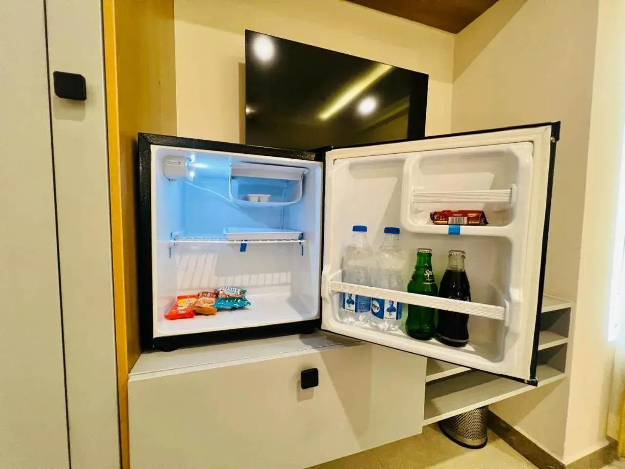 Food and drinks in Hotel Sunlight Food and drinks in Hotel Sunlight