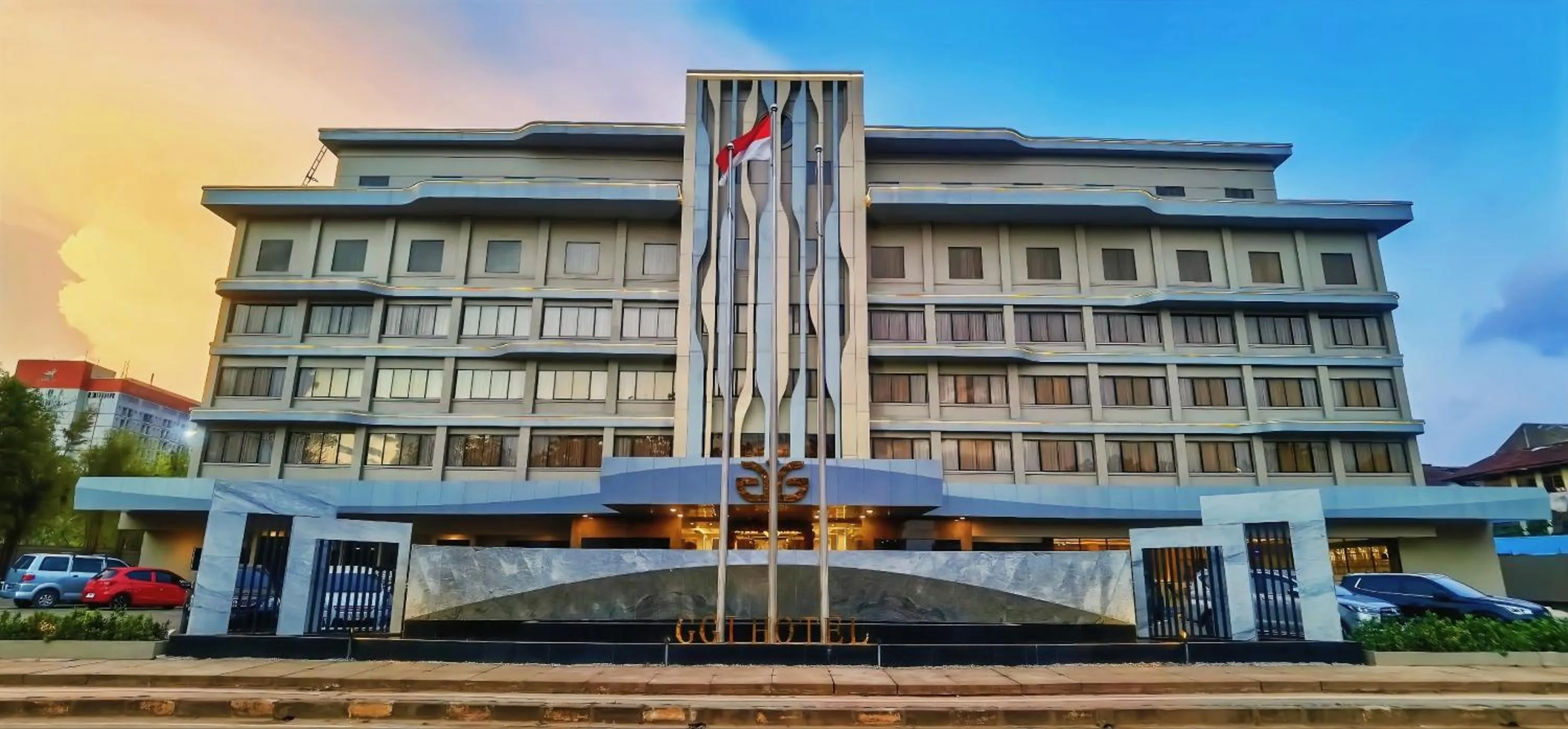 Property building in Aglow Hotel Harbor Bay Batam