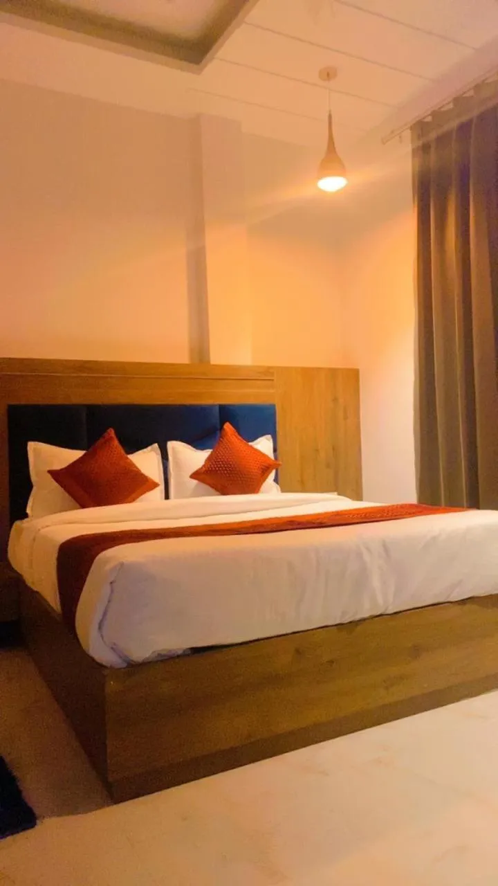 The Posh By Delight STAY