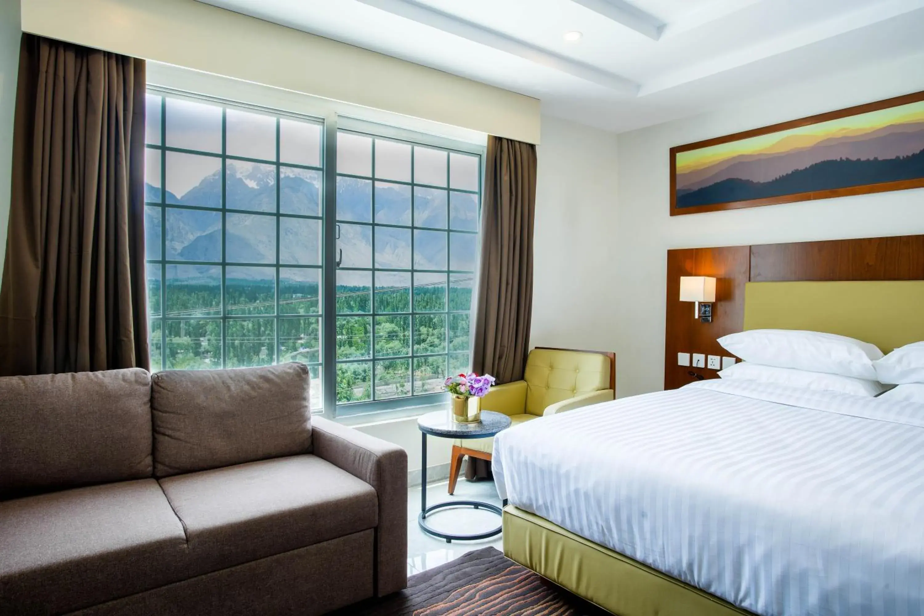 Bedroom, Bed in Avari Xpress Skardu Bedroom, Bed in Avari Xpress Skardu