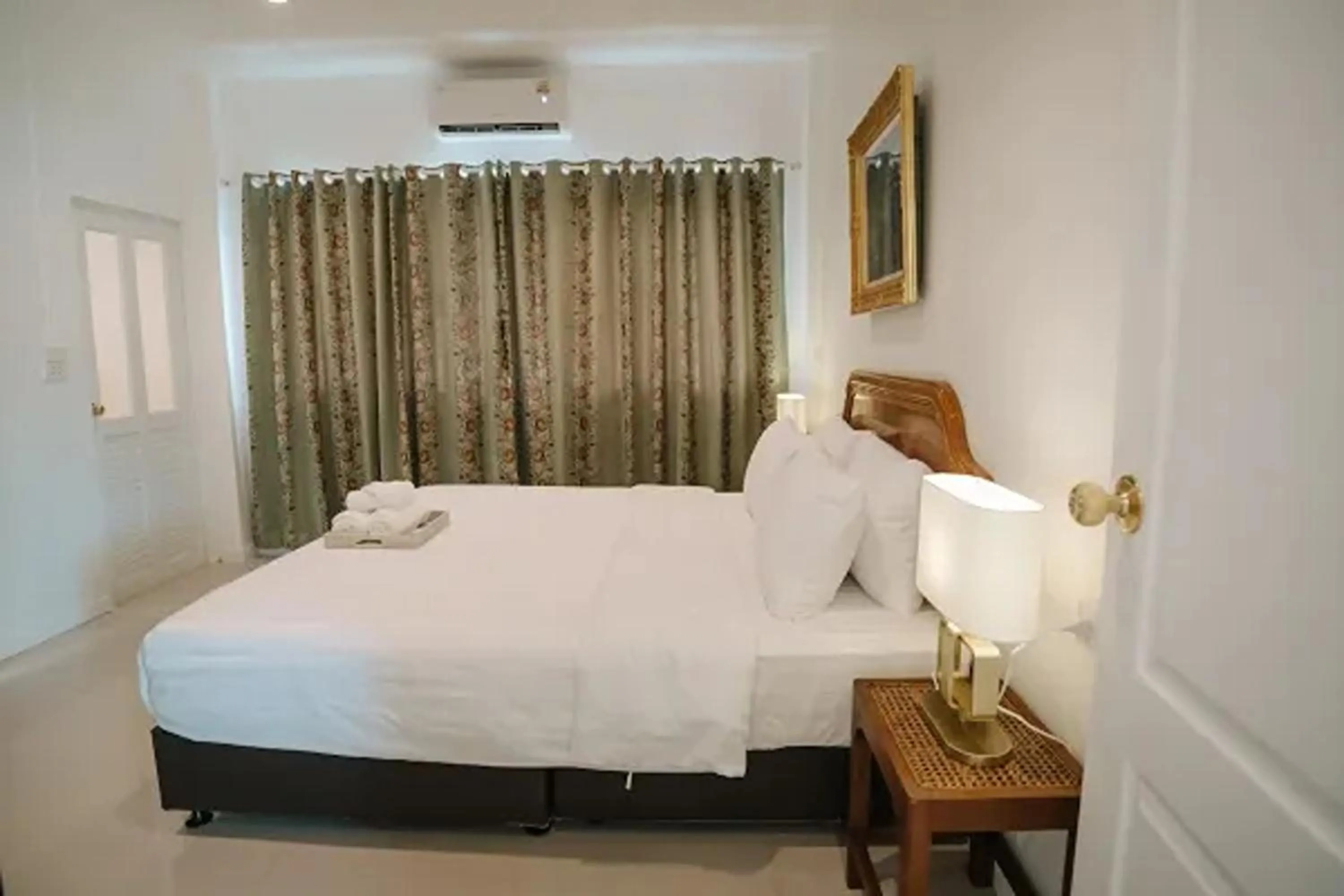 Bedroom, Bed in Villa Cavallo Chiangrai