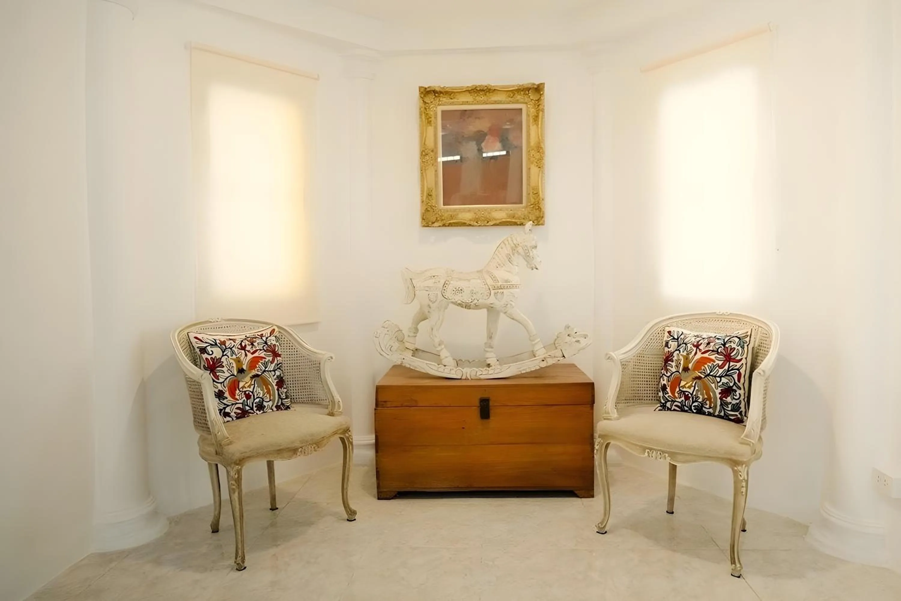 Seating area in Villa Cavallo Chiangrai