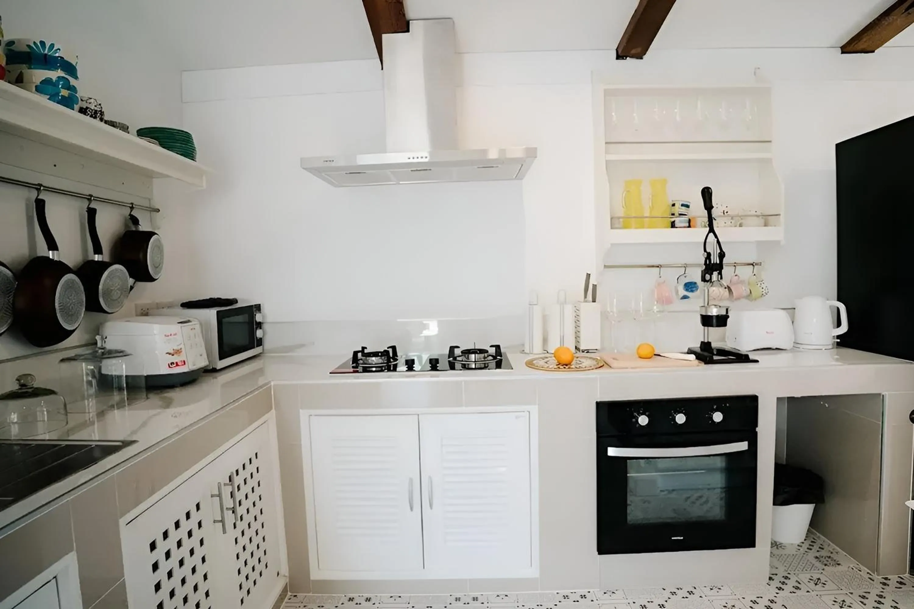 Kitchen or kitchenette in Villa Cavallo Chiangrai