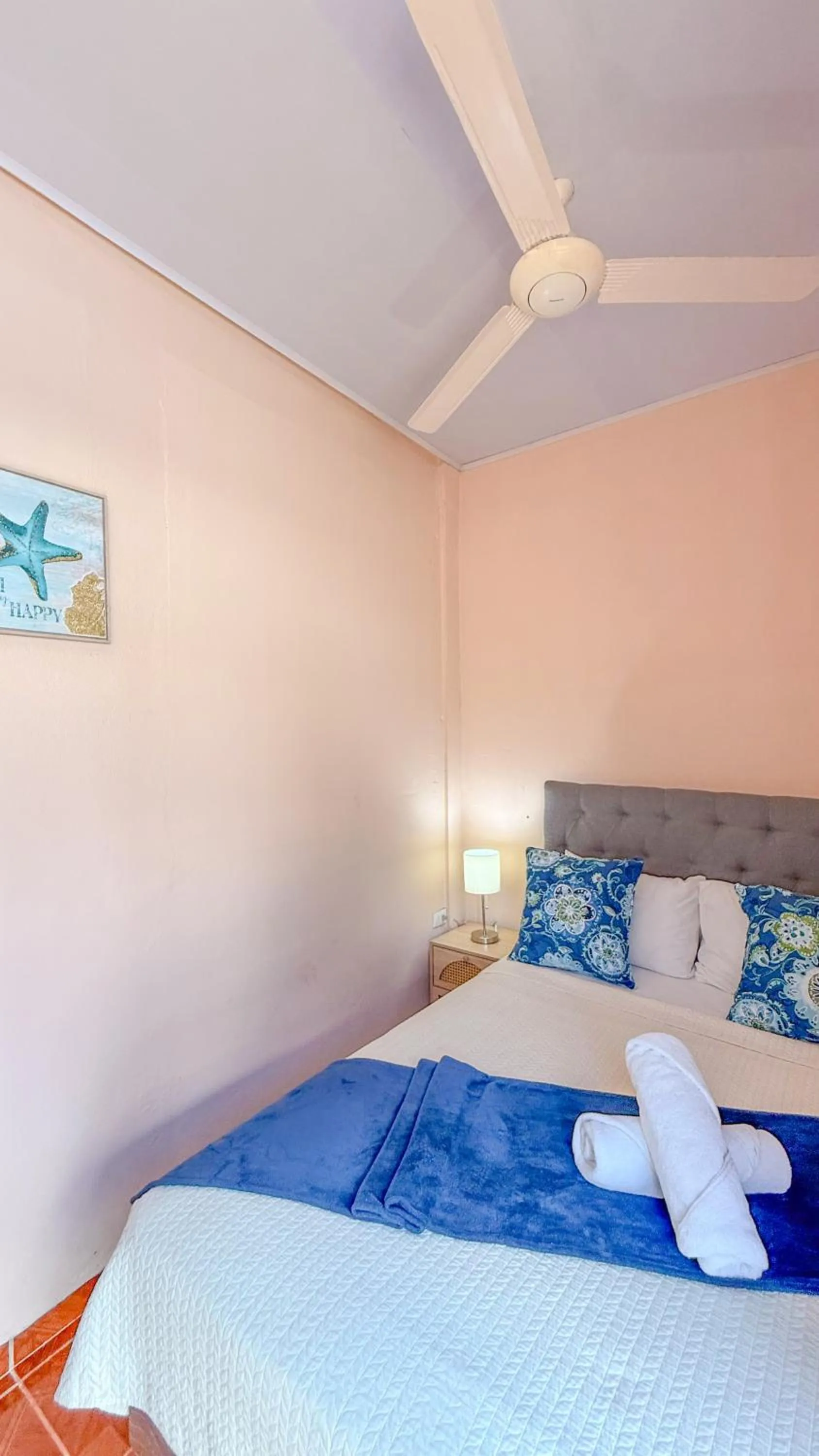 Bedroom, Bed in Hotel Beachfront Vista Hermosa