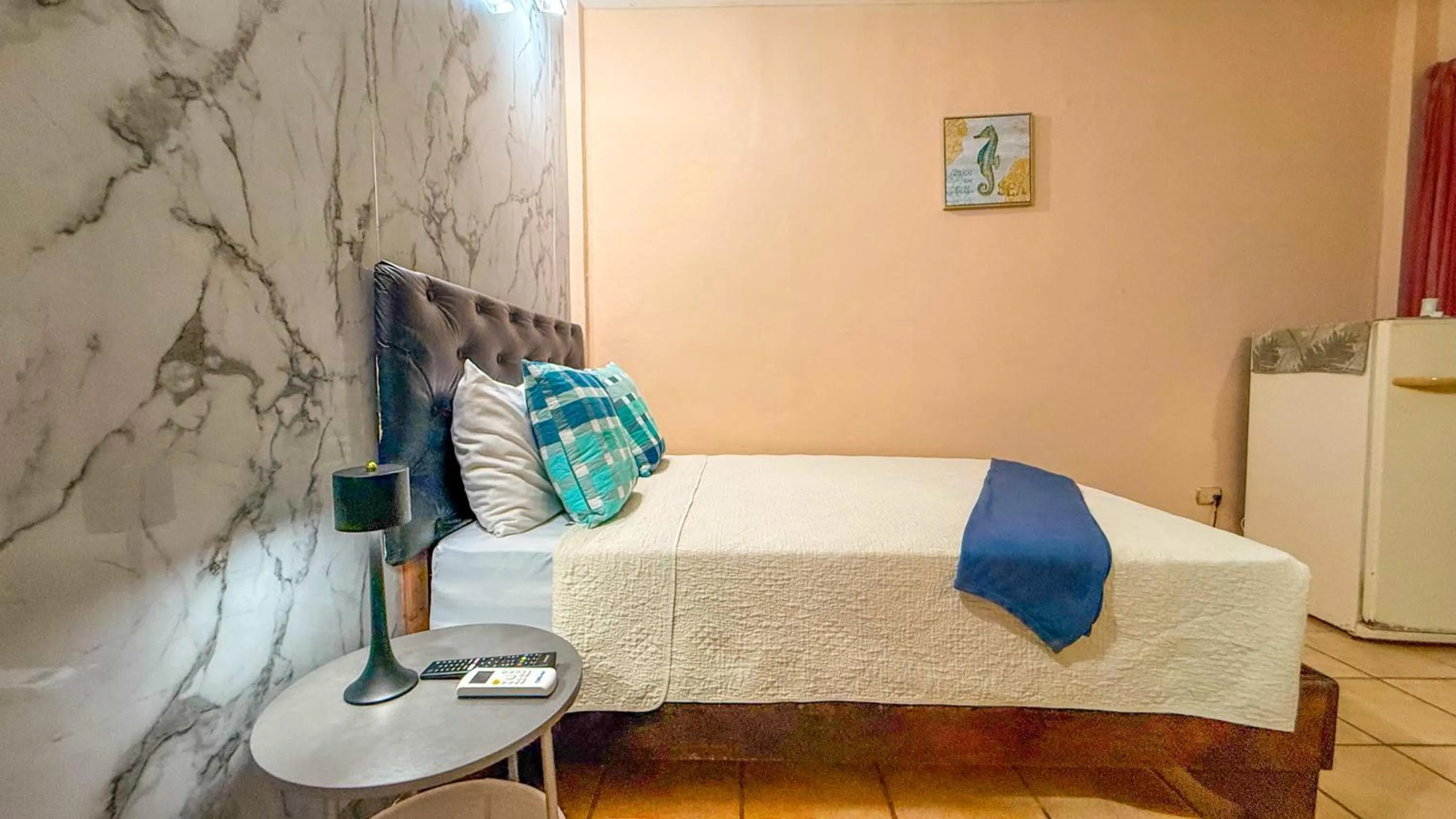 Bedroom, Bed in Hotel Beachfront Vista Hermosa