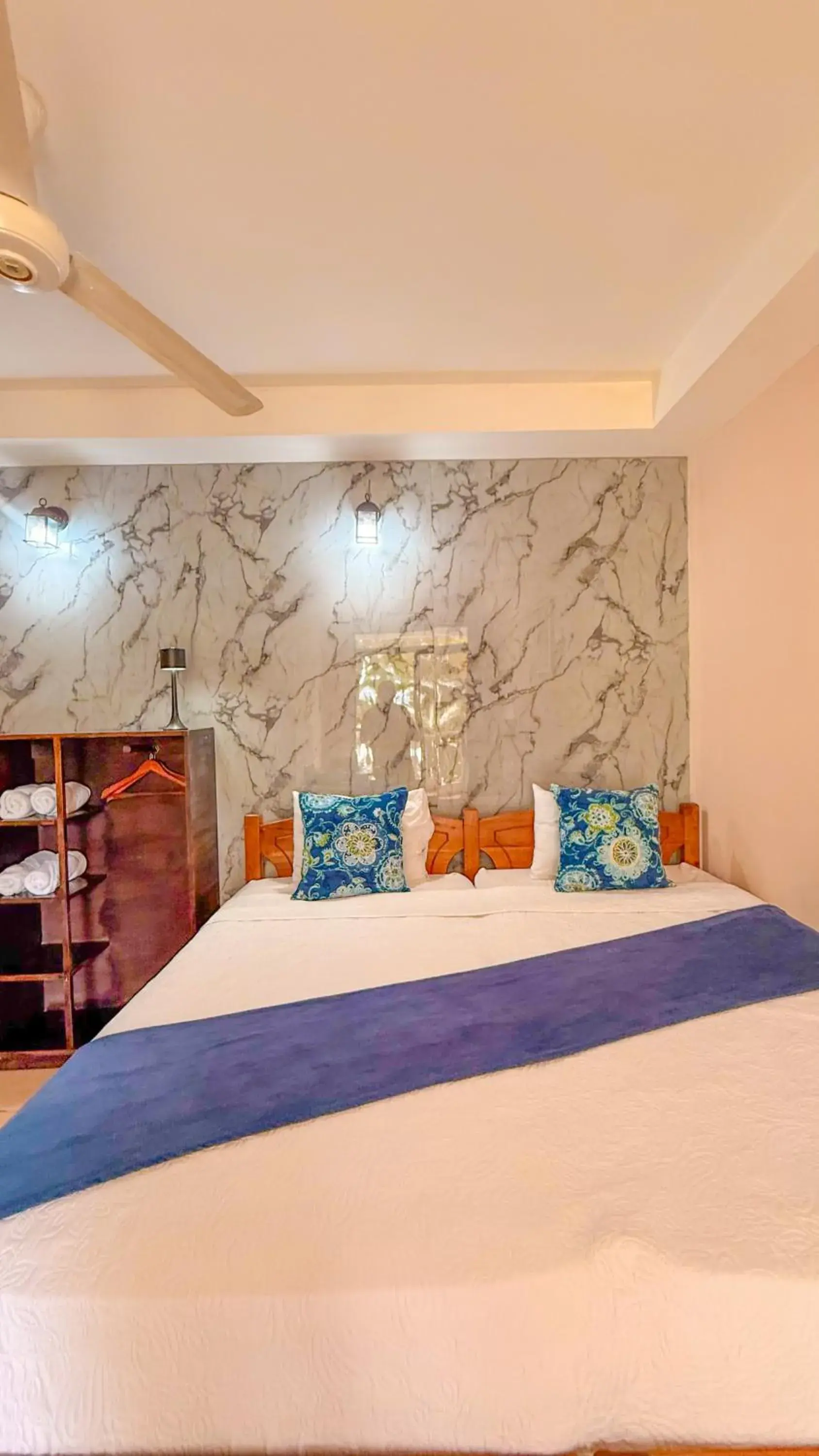 Quadruple Room with Sea View in Hotel Beachfront Vista Hermosa Quadruple Room with Sea View in Hotel Beachfront Vista Hermosa