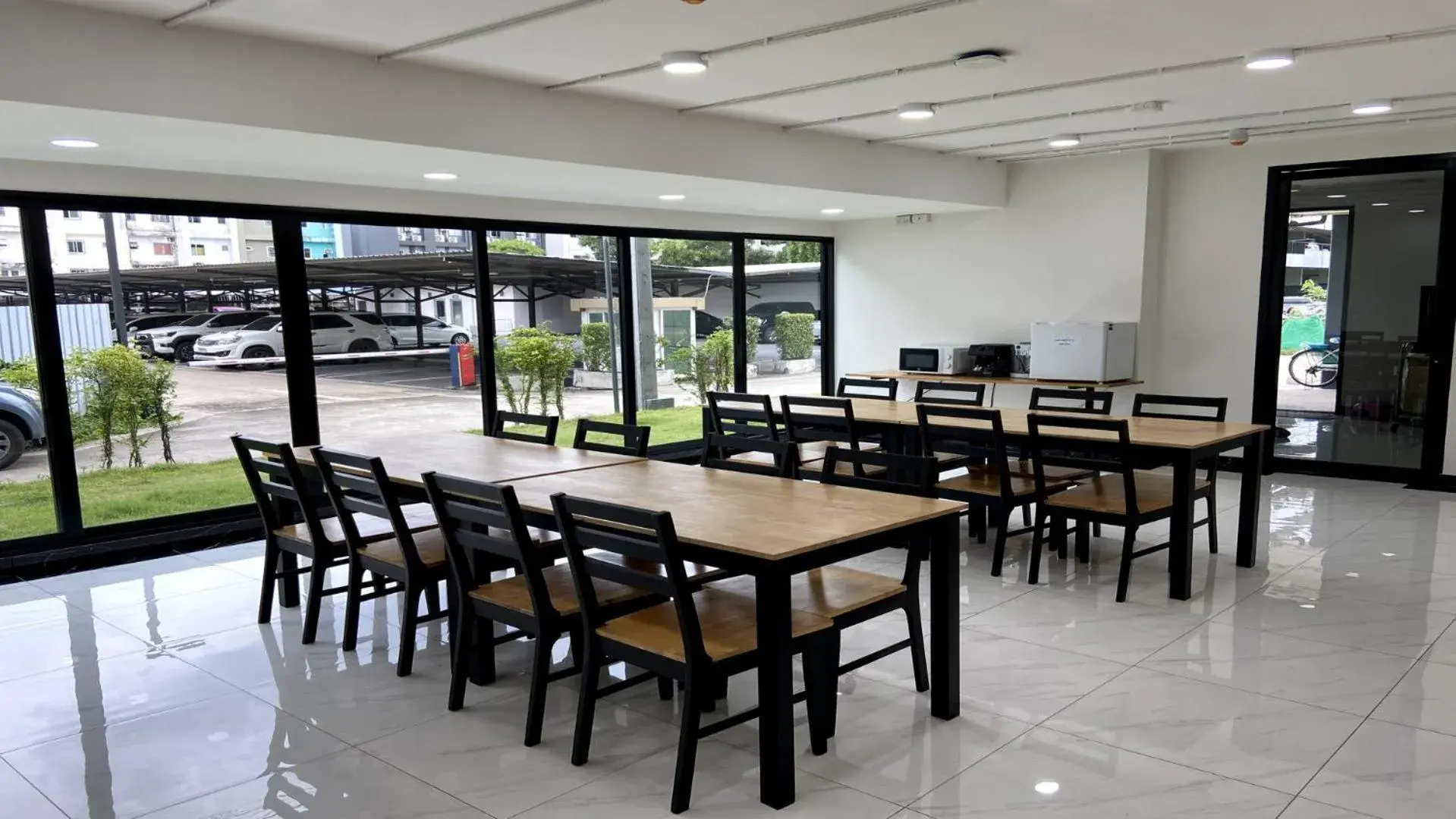 Restaurant/places to eat in OK Hotel Bangkok Restaurant/places to eat in OK Hotel Bangkok