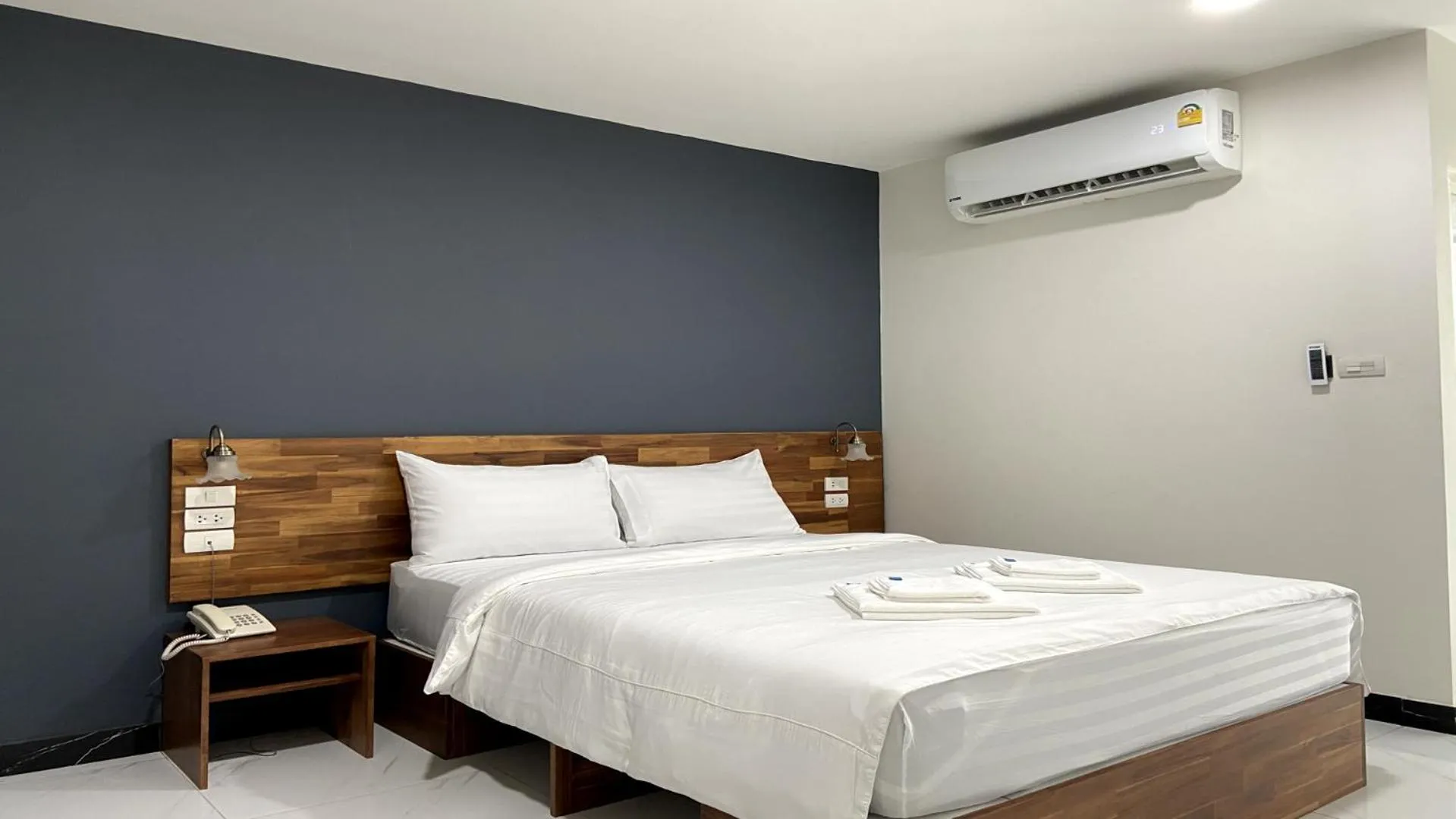 Bed in OK Hotel Bangkok