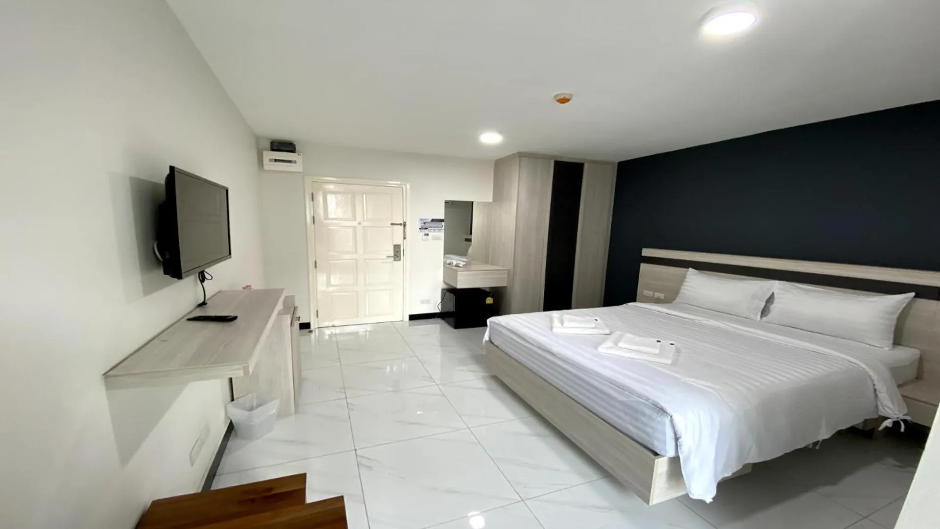 Bed in OK Hotel Bangkok