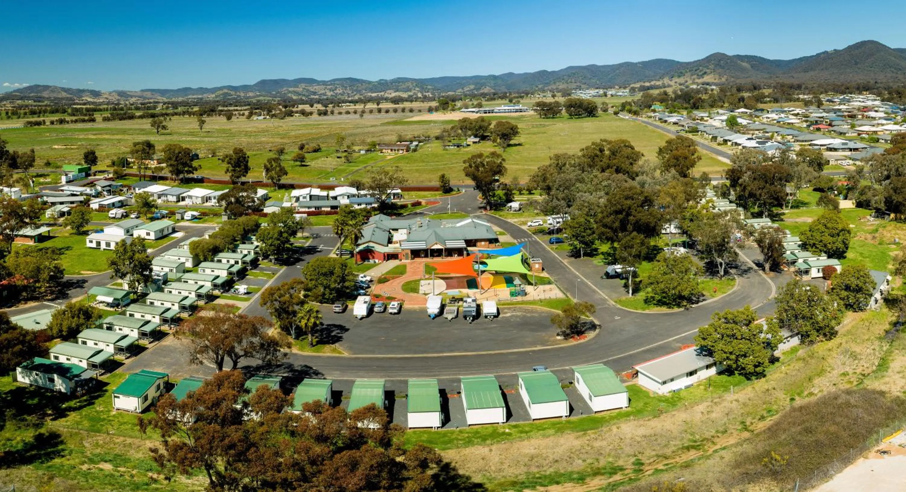Property building in BIG4 Mudgee Holiday Park