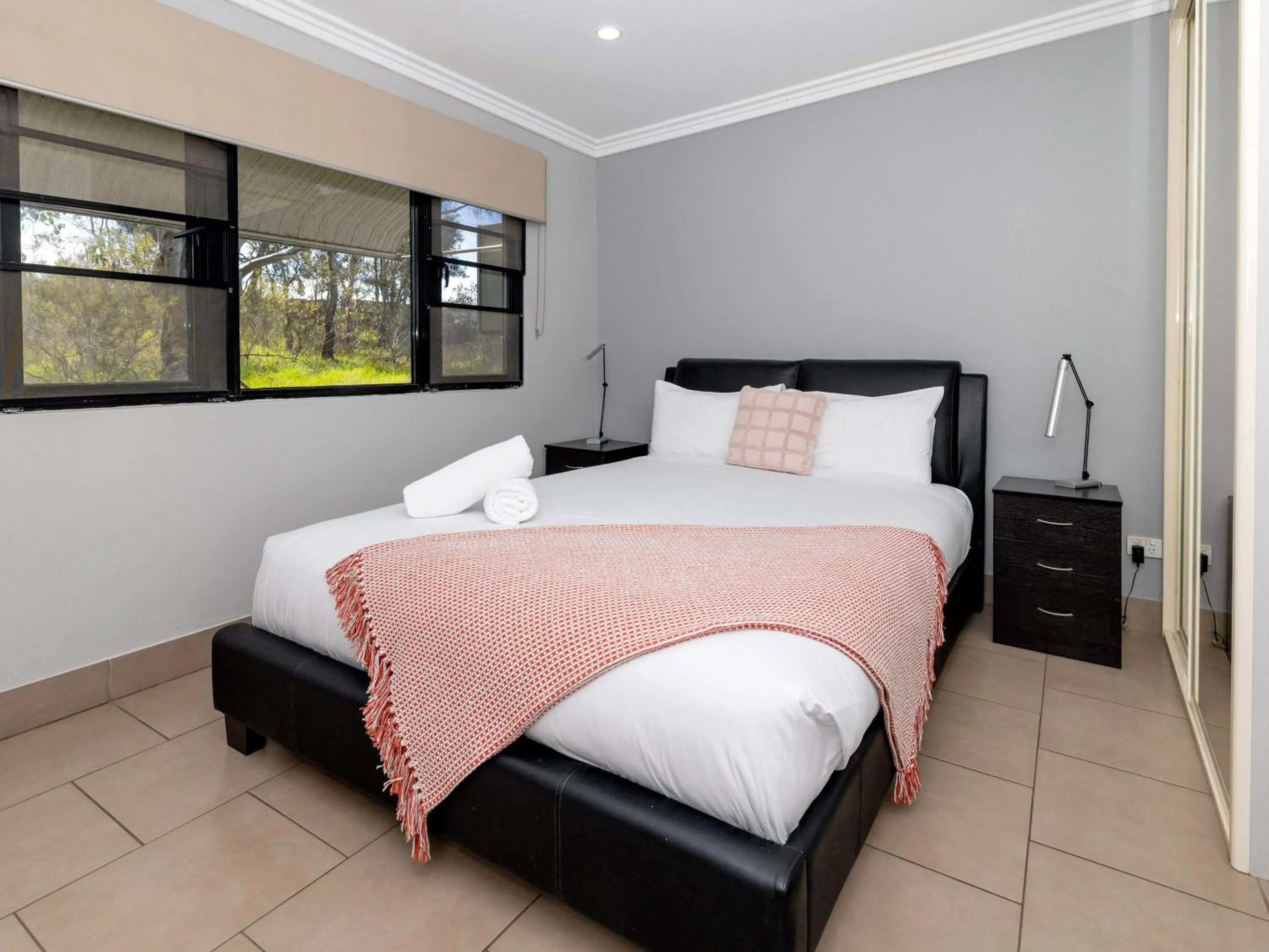 Bedroom, Bed in BIG4 Mudgee Holiday Park