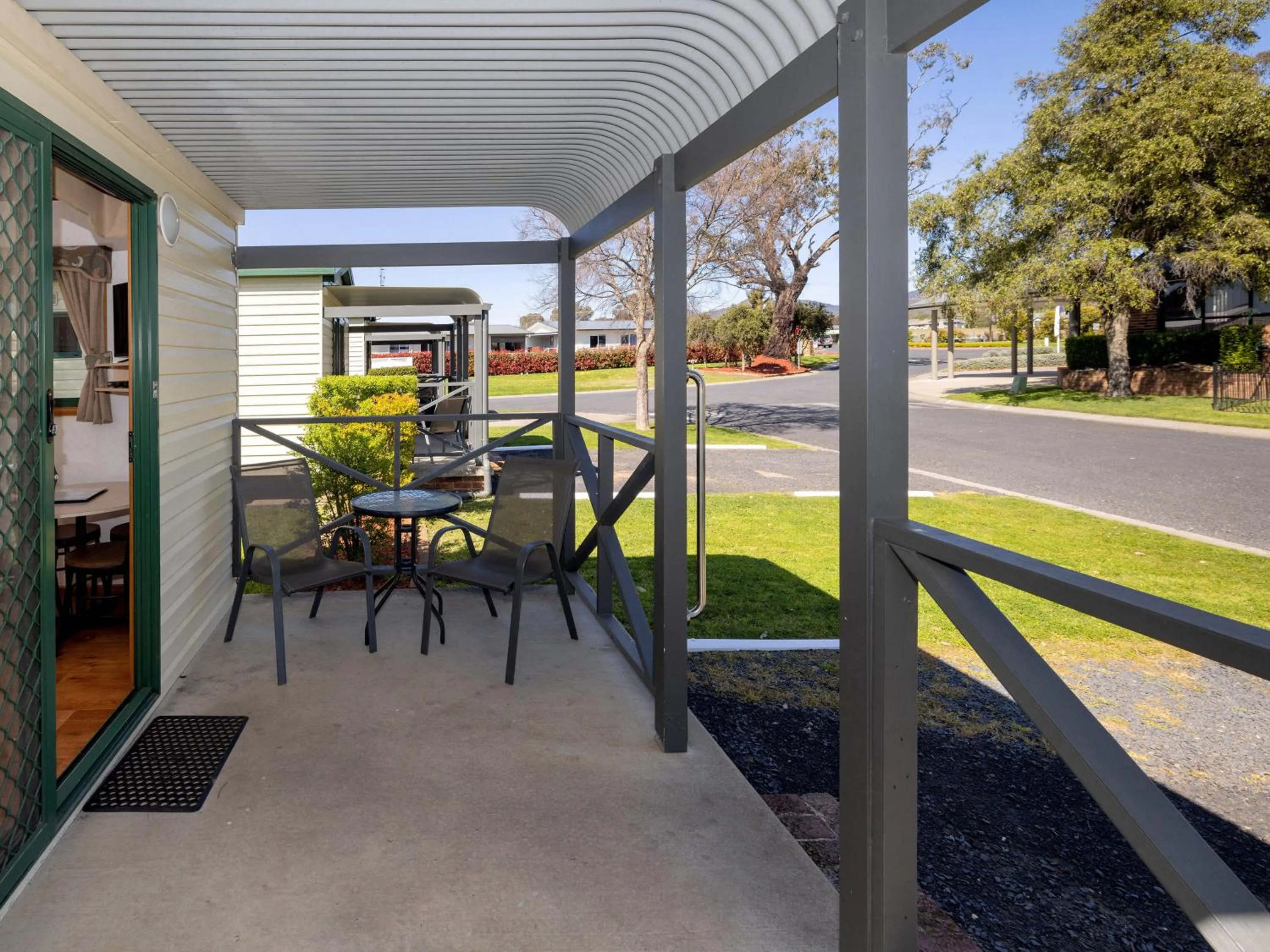 Balcony/Terrace in BIG4 Mudgee Holiday Park