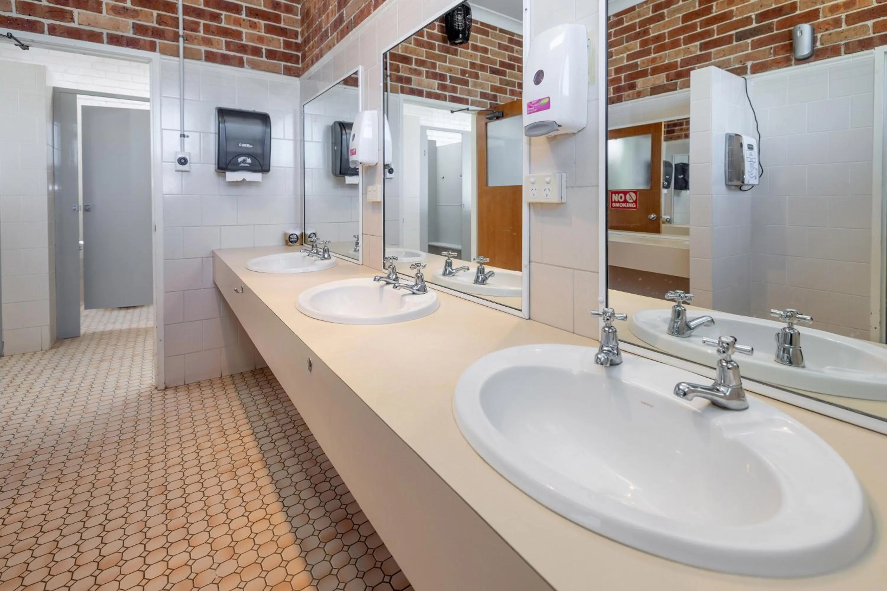 Bathroom in BIG4 Mudgee Holiday Park