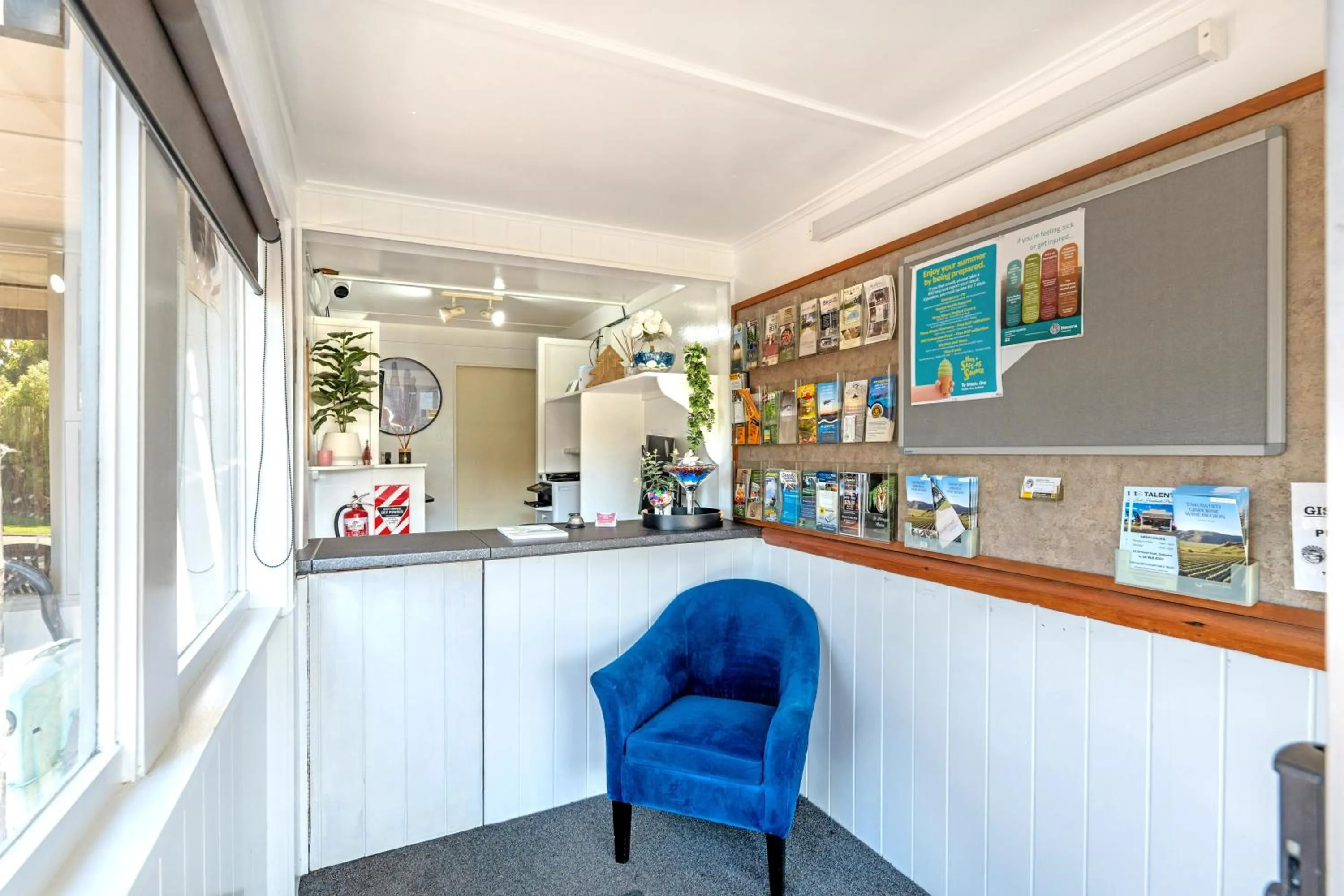 Lobby or reception in Travellers Inn Motel