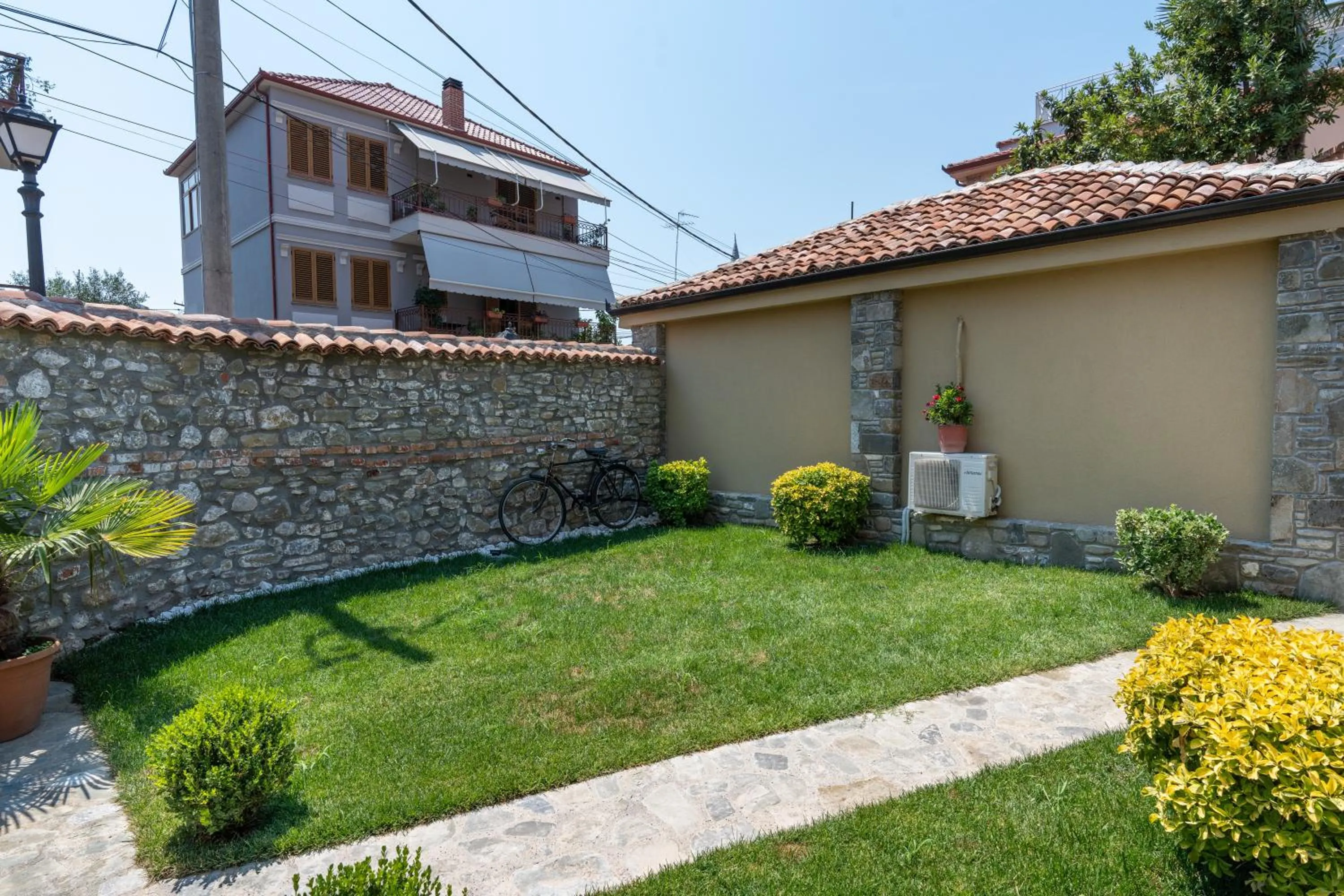 Villa Zoi A Stay to Remember I Guesthouse located inside the Castle of Elbasan on a historic Roman road Via Egnatia I Homemade Breakfast