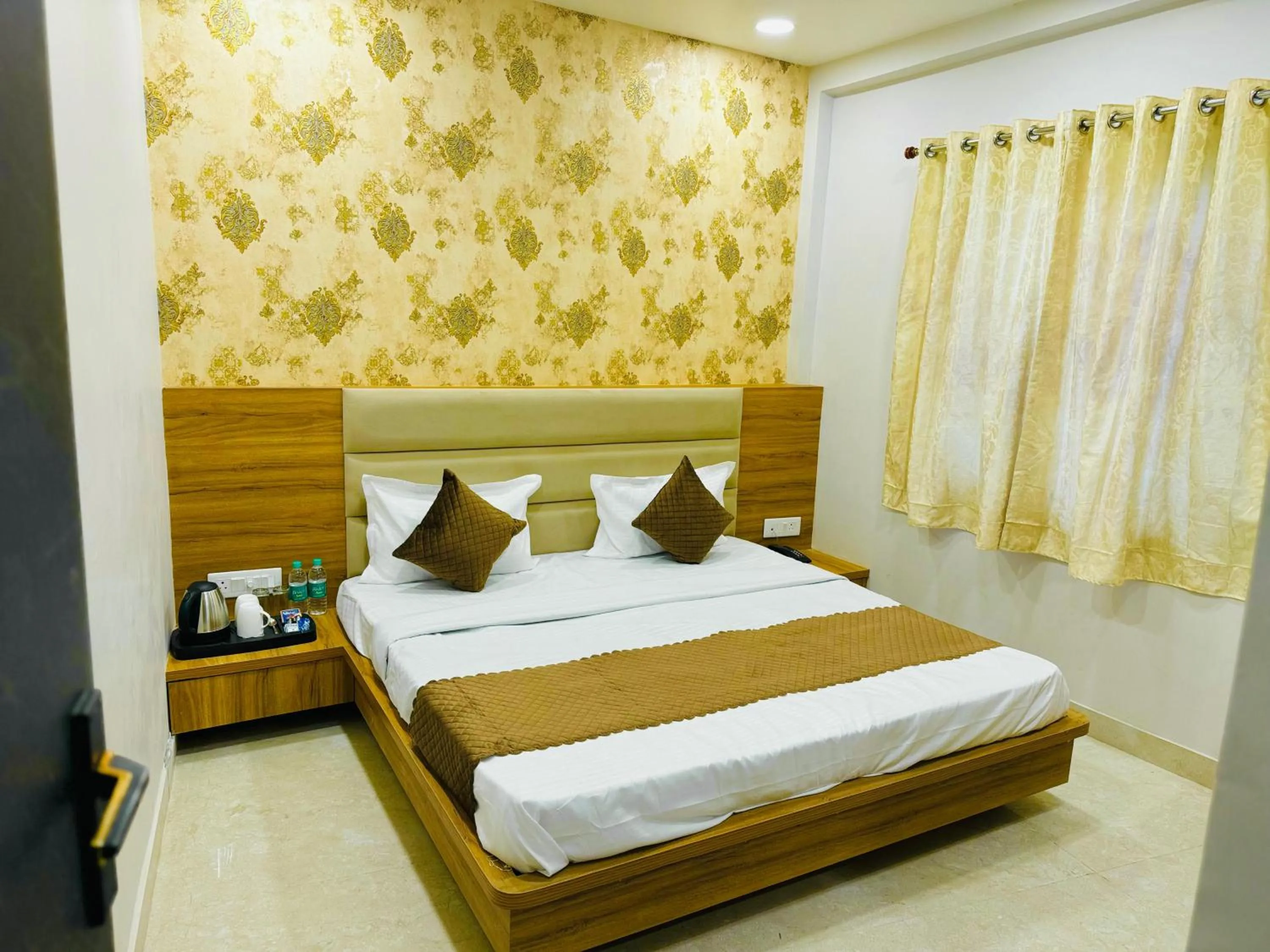 Bed in Hotel Najaf Palace