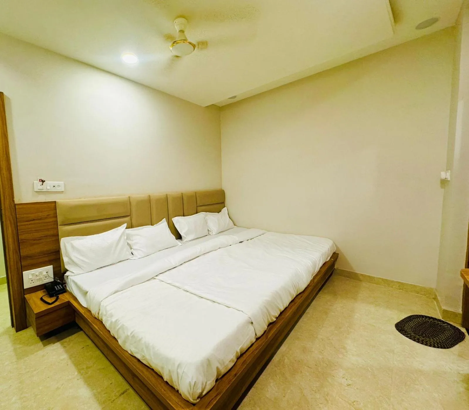 Bedroom in Hotel Najaf Palace