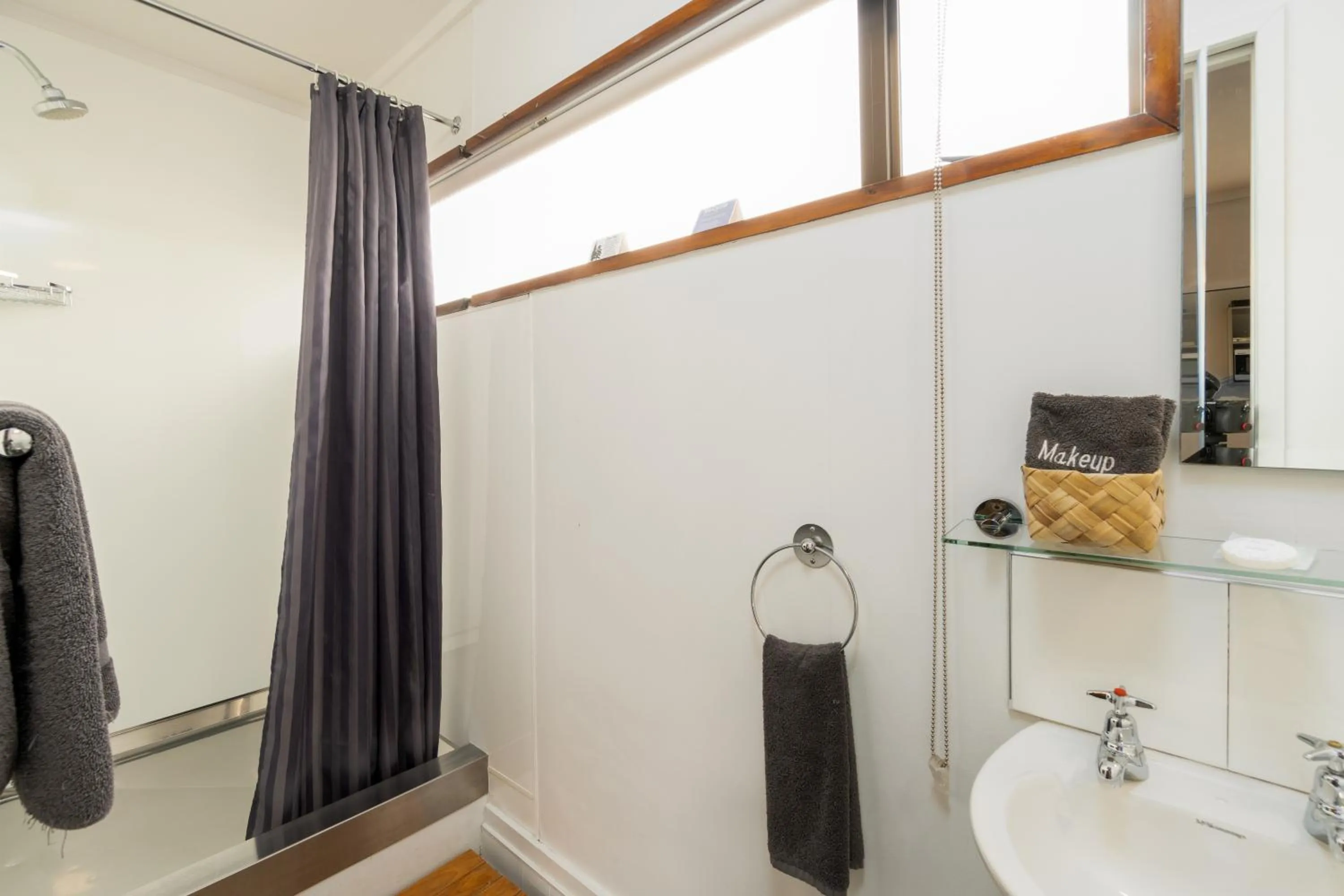 Centennial Court Hotel