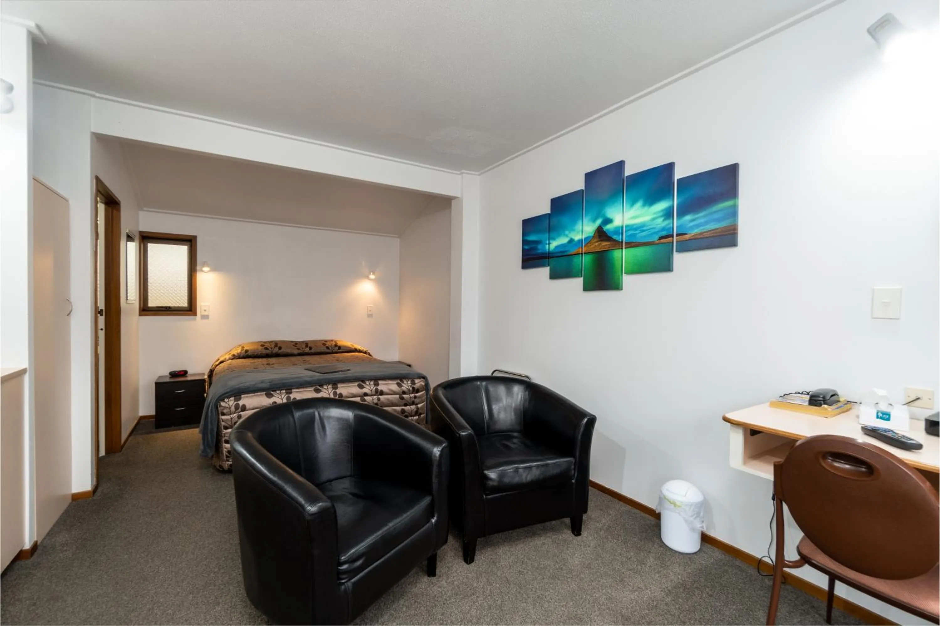 Centennial Court Hotel