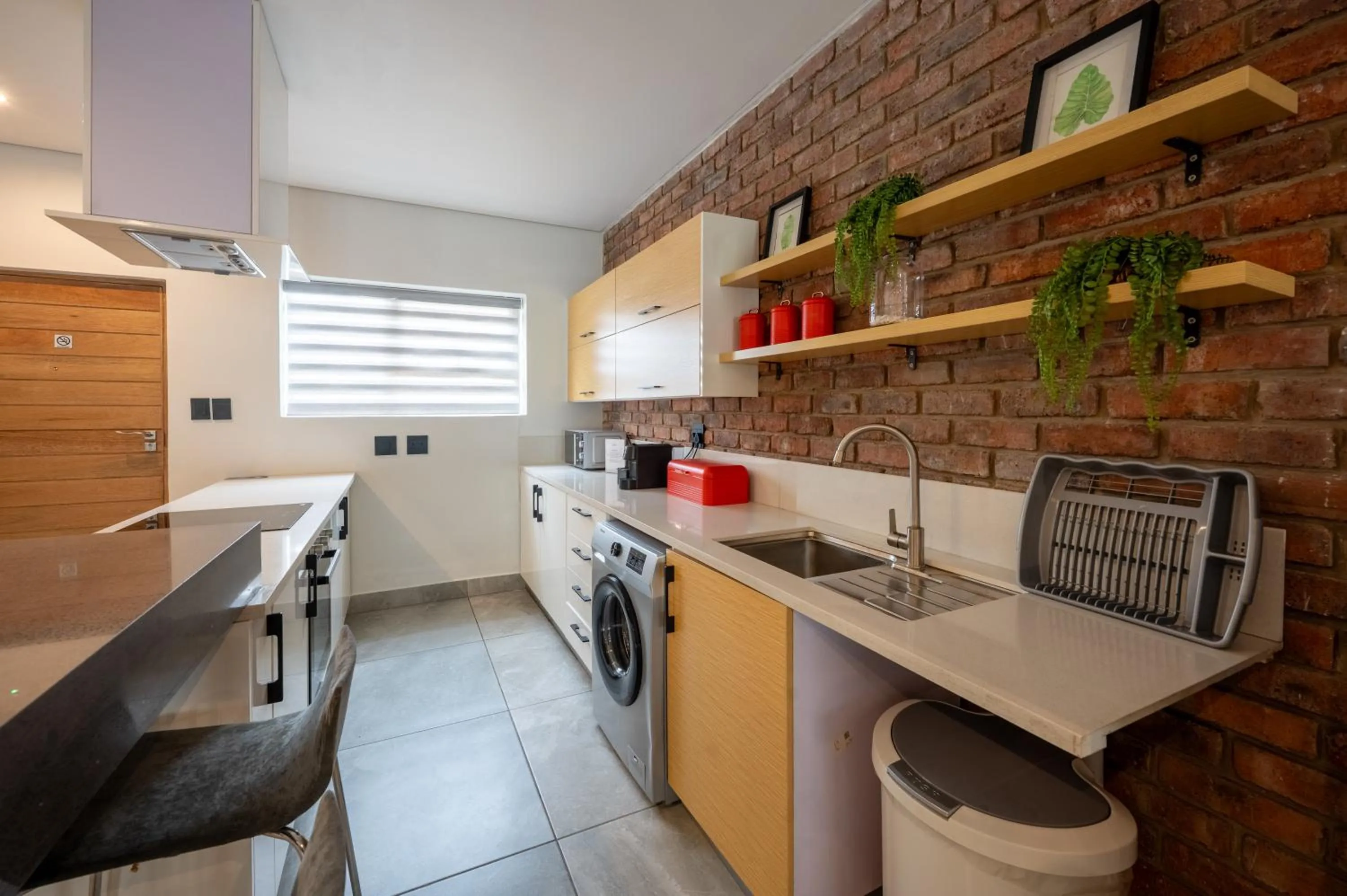 Coffee/tea facilities in ANEW Hotel & Convention Centre OR Tambo Johannesburg