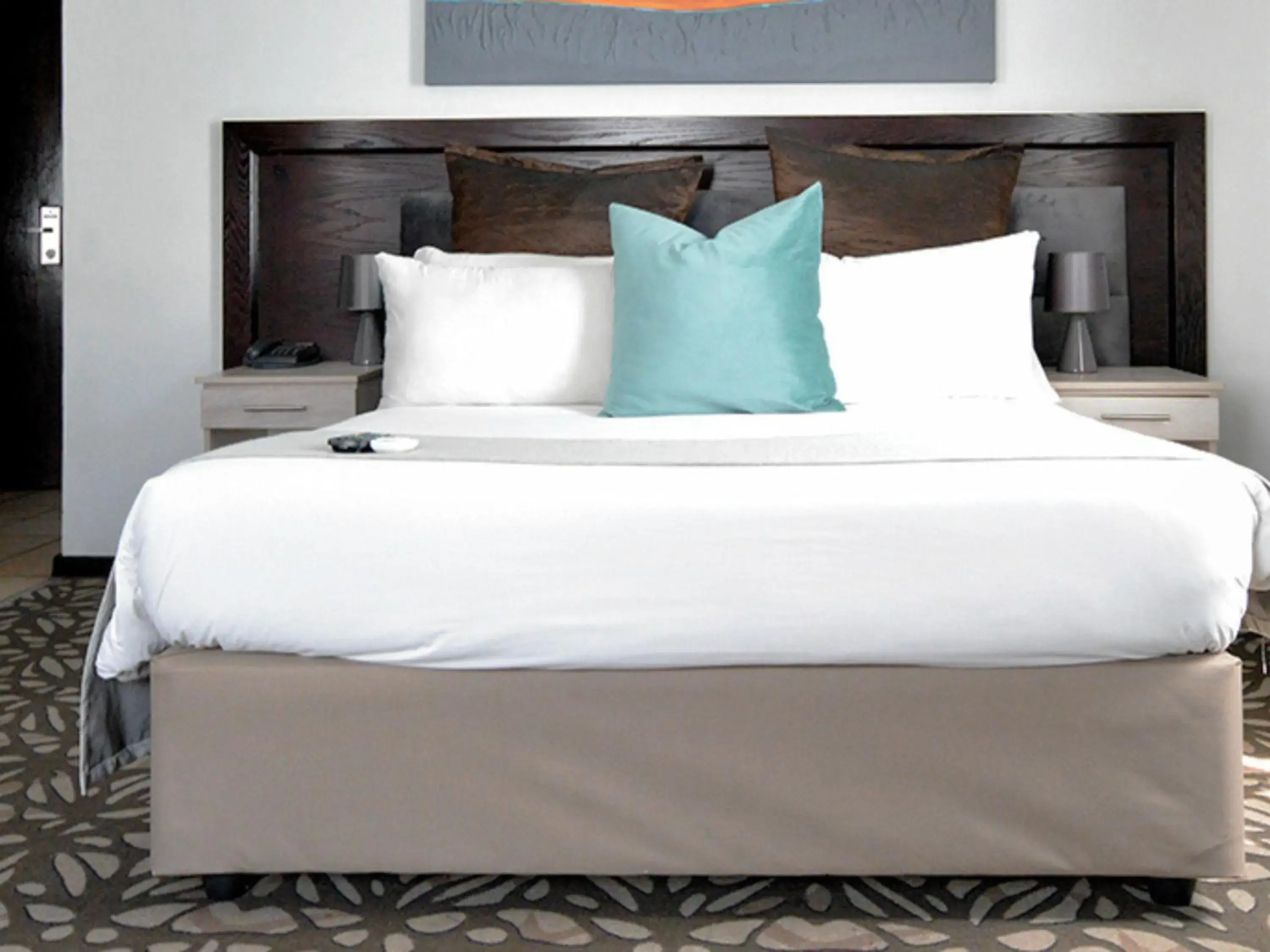 Bed in ANEW Hotel & Convention Centre OR Tambo Johannesburg Bed in ANEW Hotel & Convention Centre OR Tambo Johannesburg