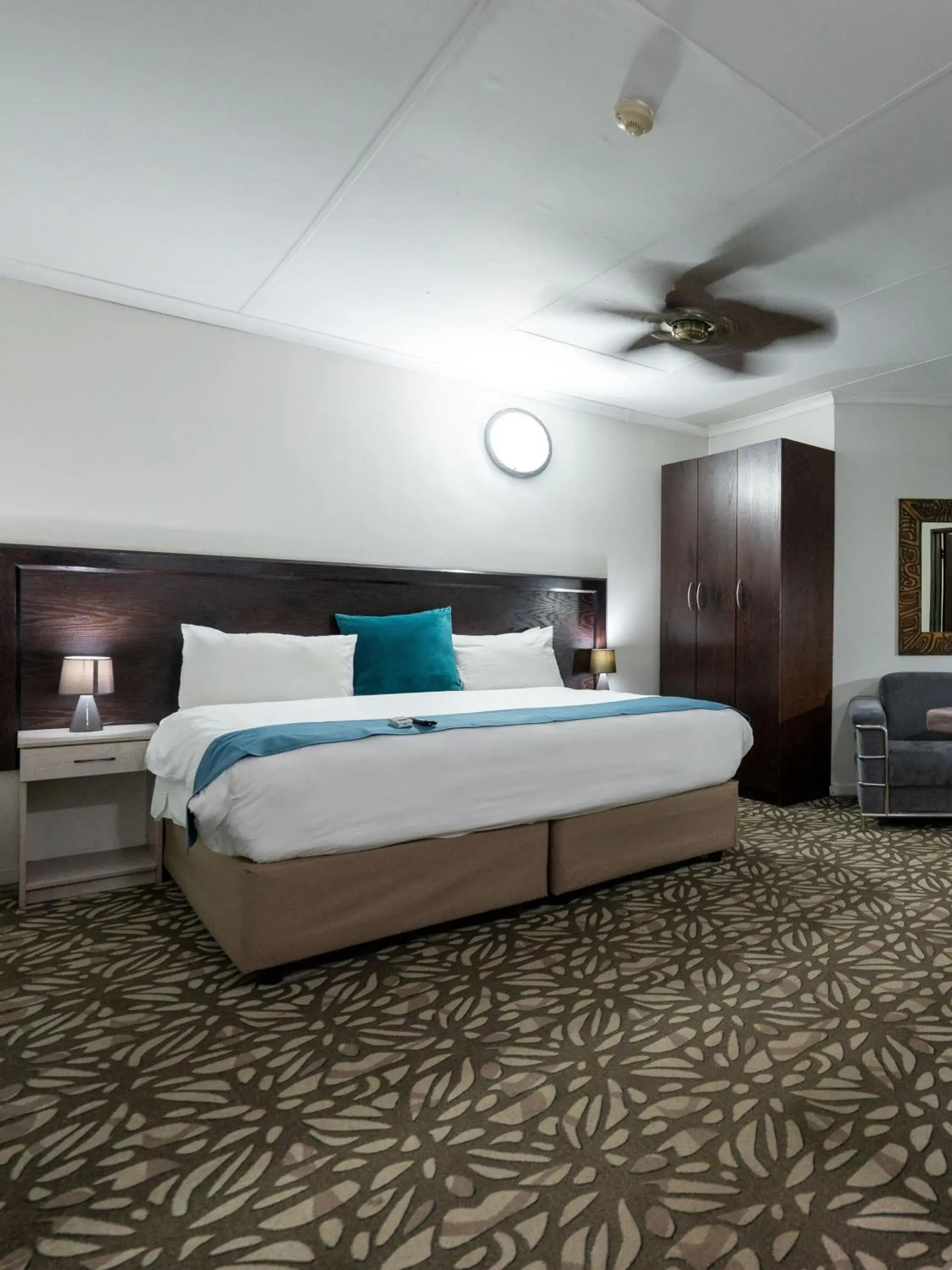 One-Bedroom Apartment - single occupancy in ANEW Hotel & Convention Centre OR Tambo Johannesburg One-Bedroom Apartment - single occupancy in ANEW Hotel & Convention Centre OR Tambo Johannesburg