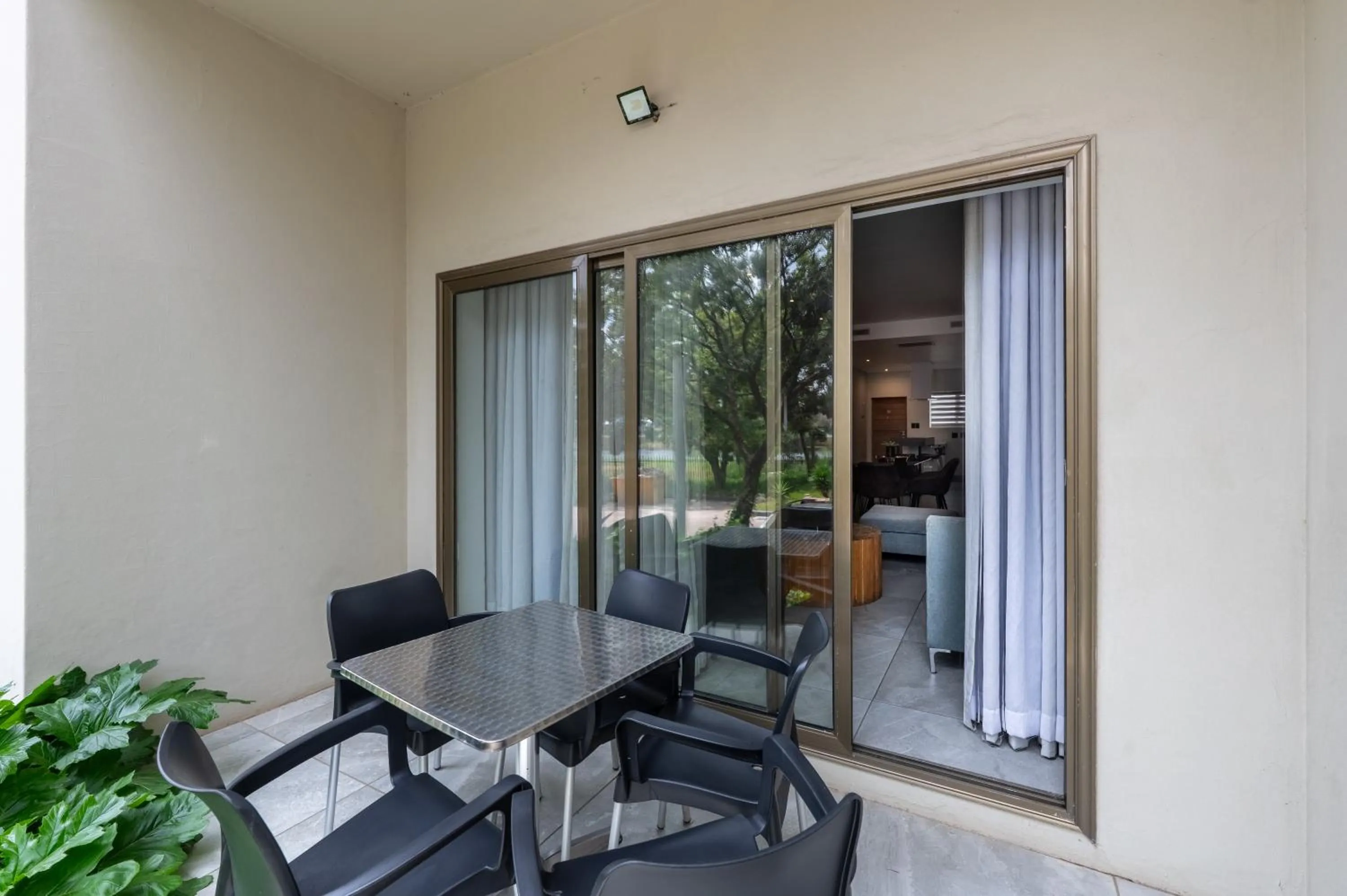 Patio in ANEW Hotel & Convention Centre OR Tambo Johannesburg