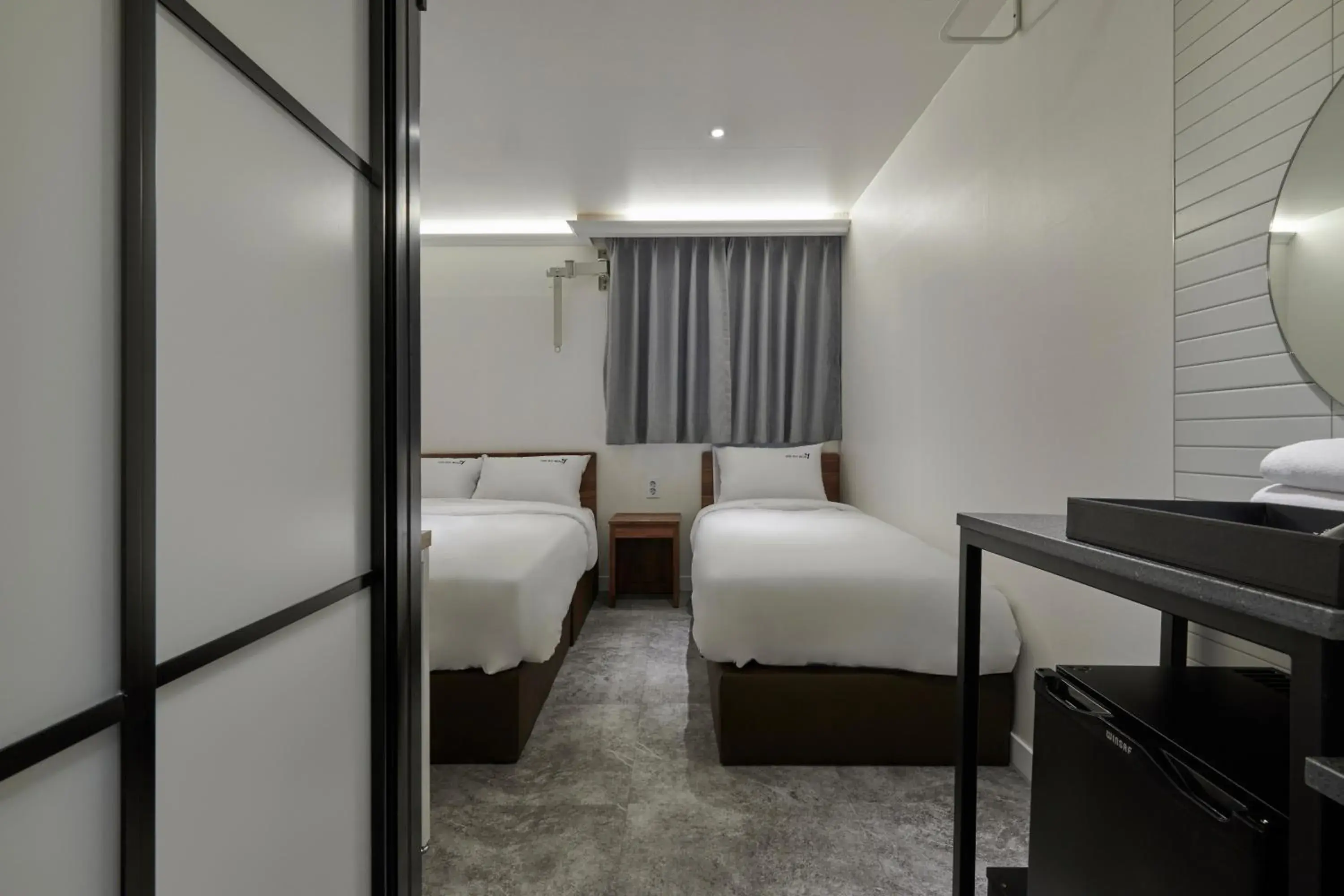 Photo of the whole room, Bed in Eight Rest Hostel Myeongdong Photo of the whole room, Bed in Eight Rest Hostel Myeongdong