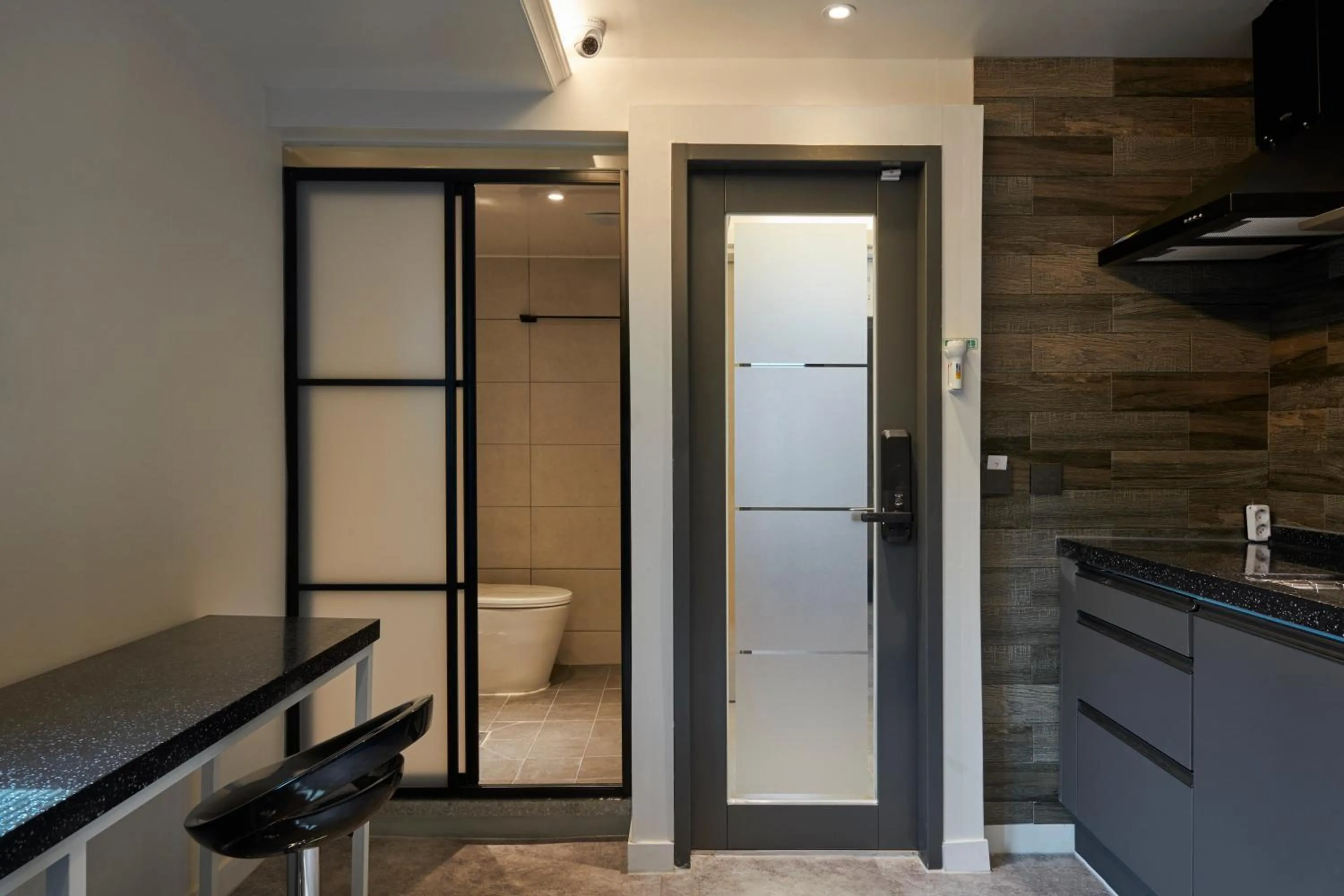 Kitchen or kitchenette in Eight Rest Hostel Myeongdong