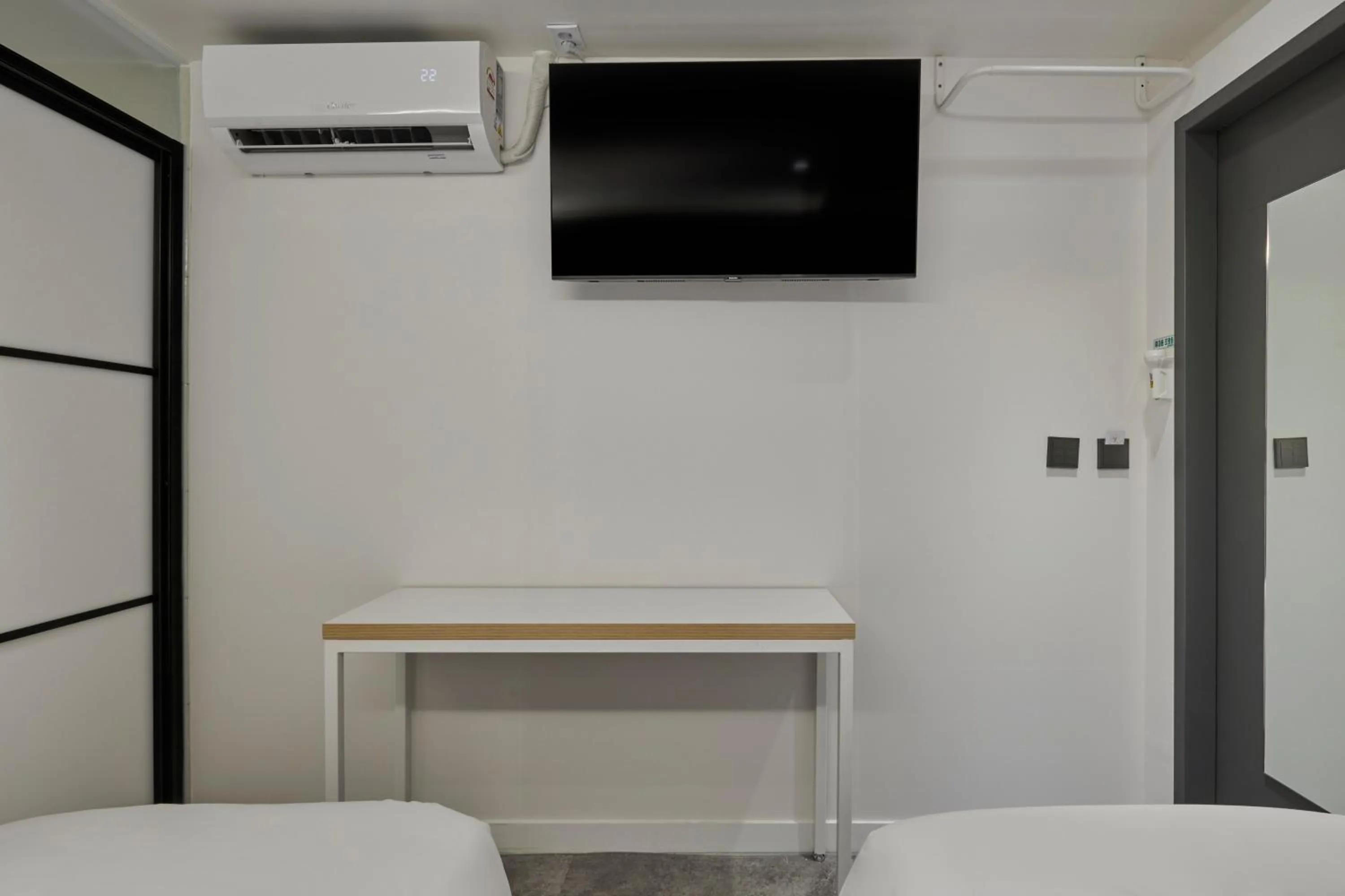 TV and multimedia, Bed in Eight Rest Hostel Myeongdong