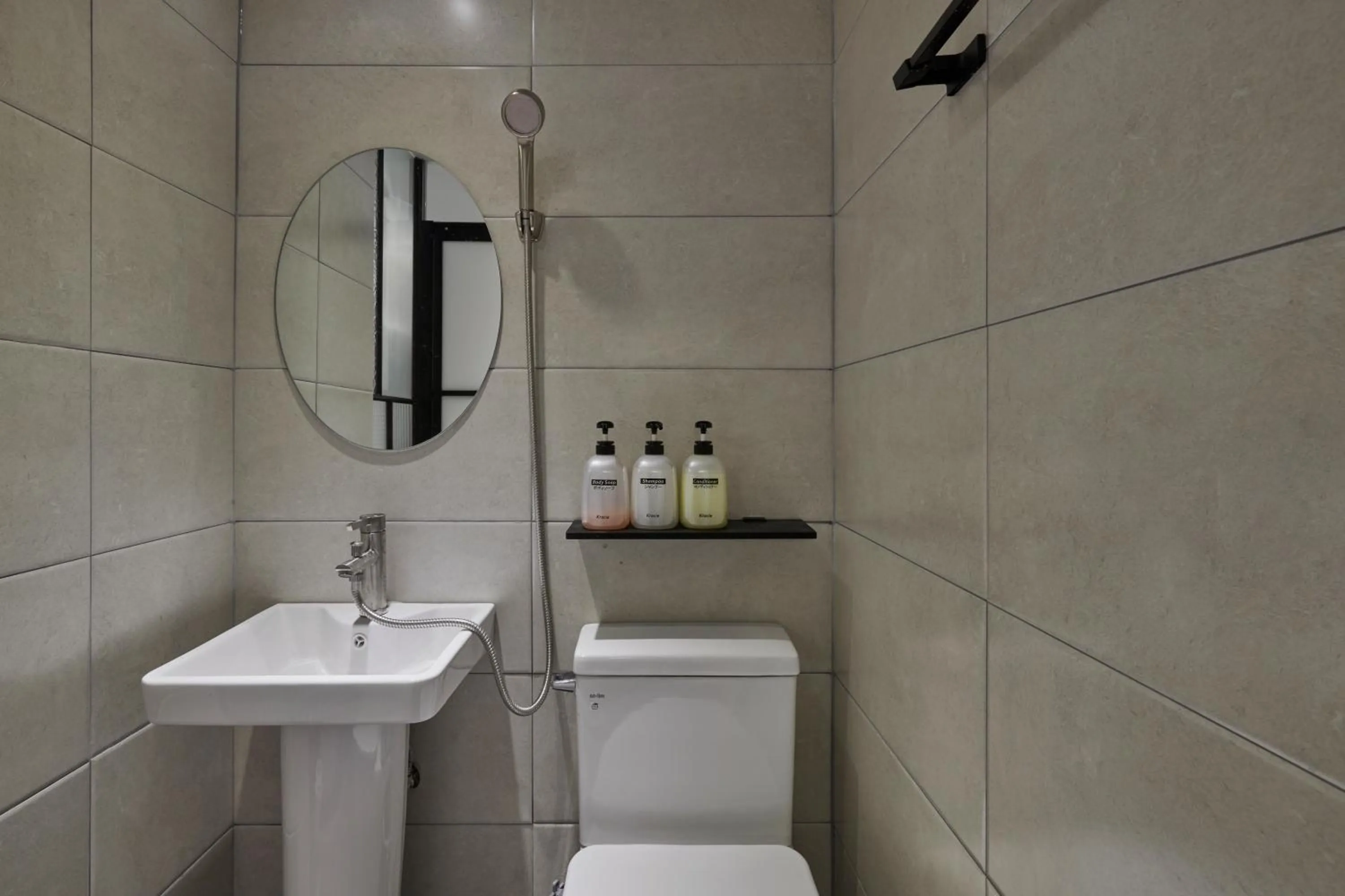 Toilet in Eight Rest Hostel Myeongdong