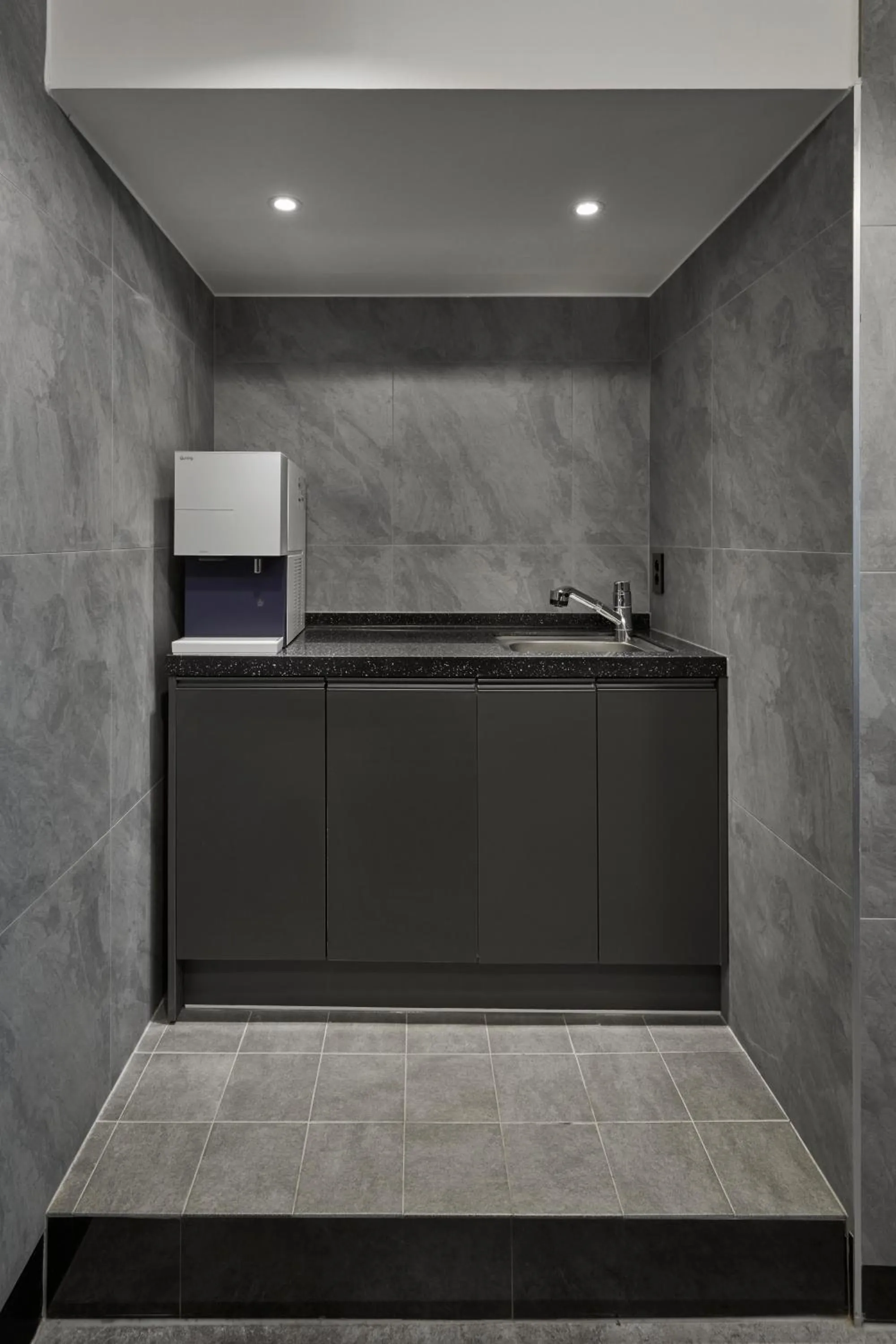 Kitchen or kitchenette in Eight Rest Hostel Myeongdong