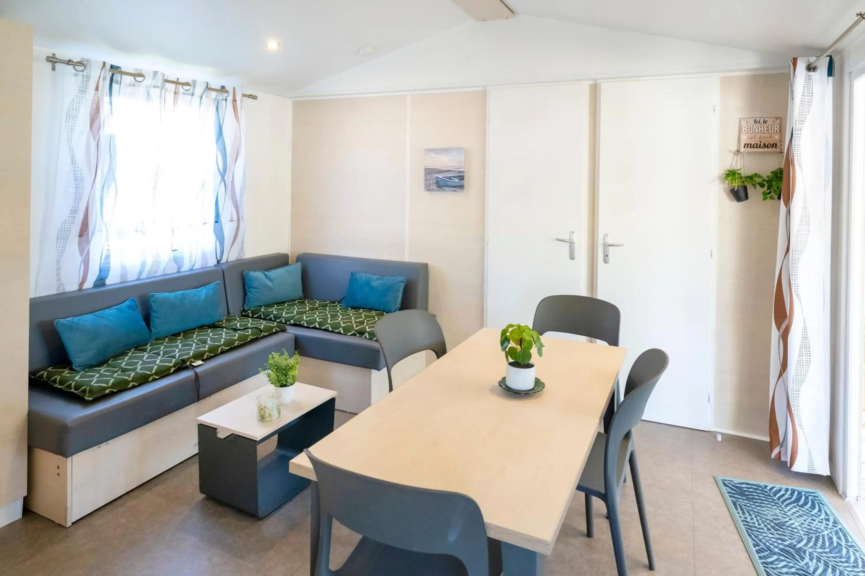 Property building in Camping Les Oyats