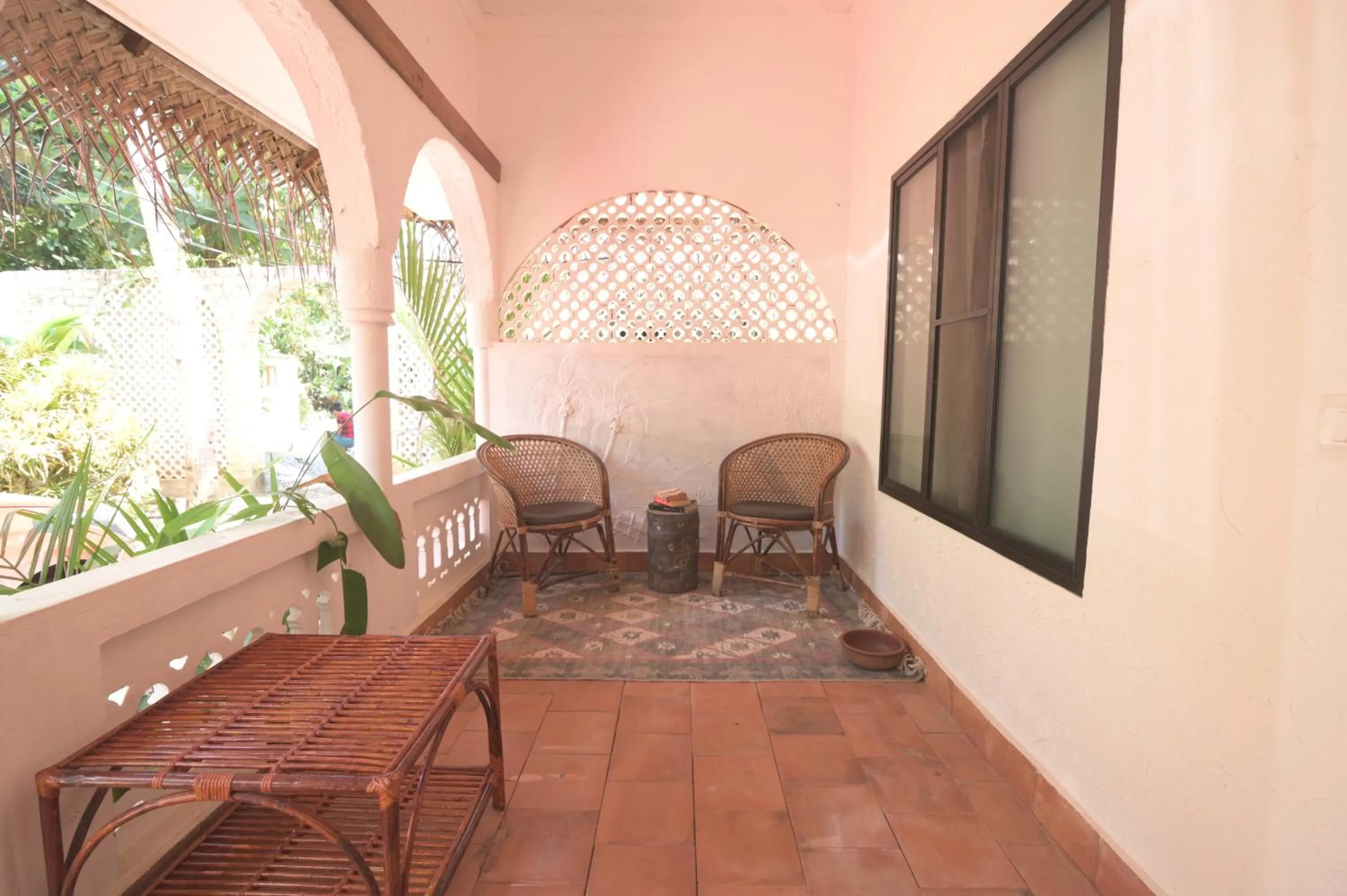 Patio in InDa hotel