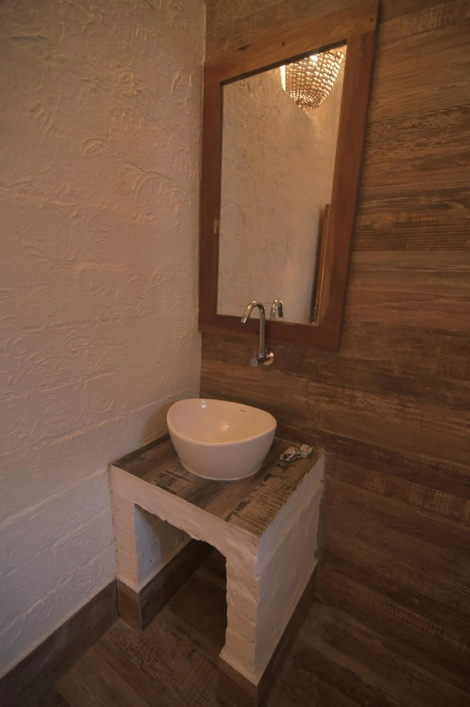 Bathroom in InDa hotel