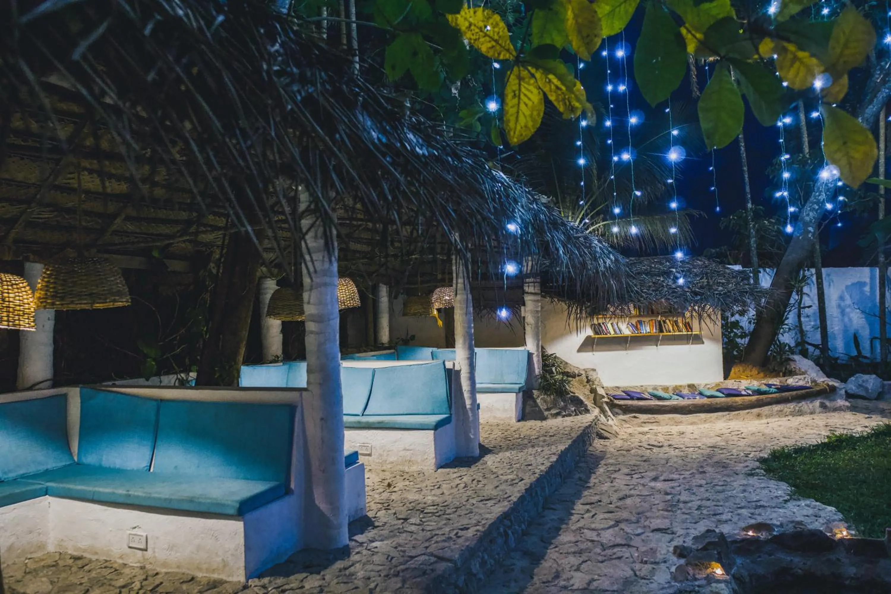 Patio, Swimming Pool in InDa hotel
