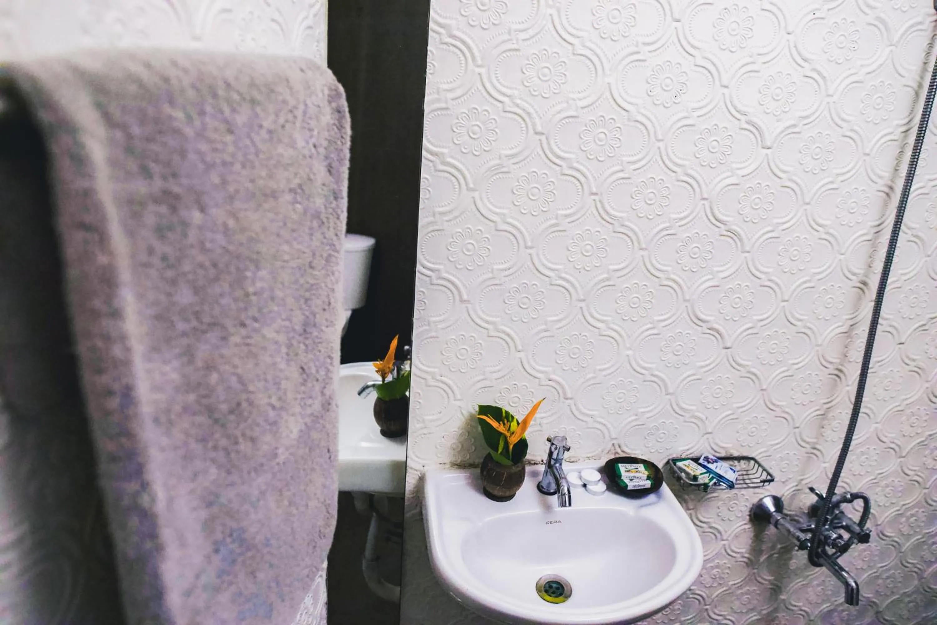 Shower, Bathroom in InDa hotel