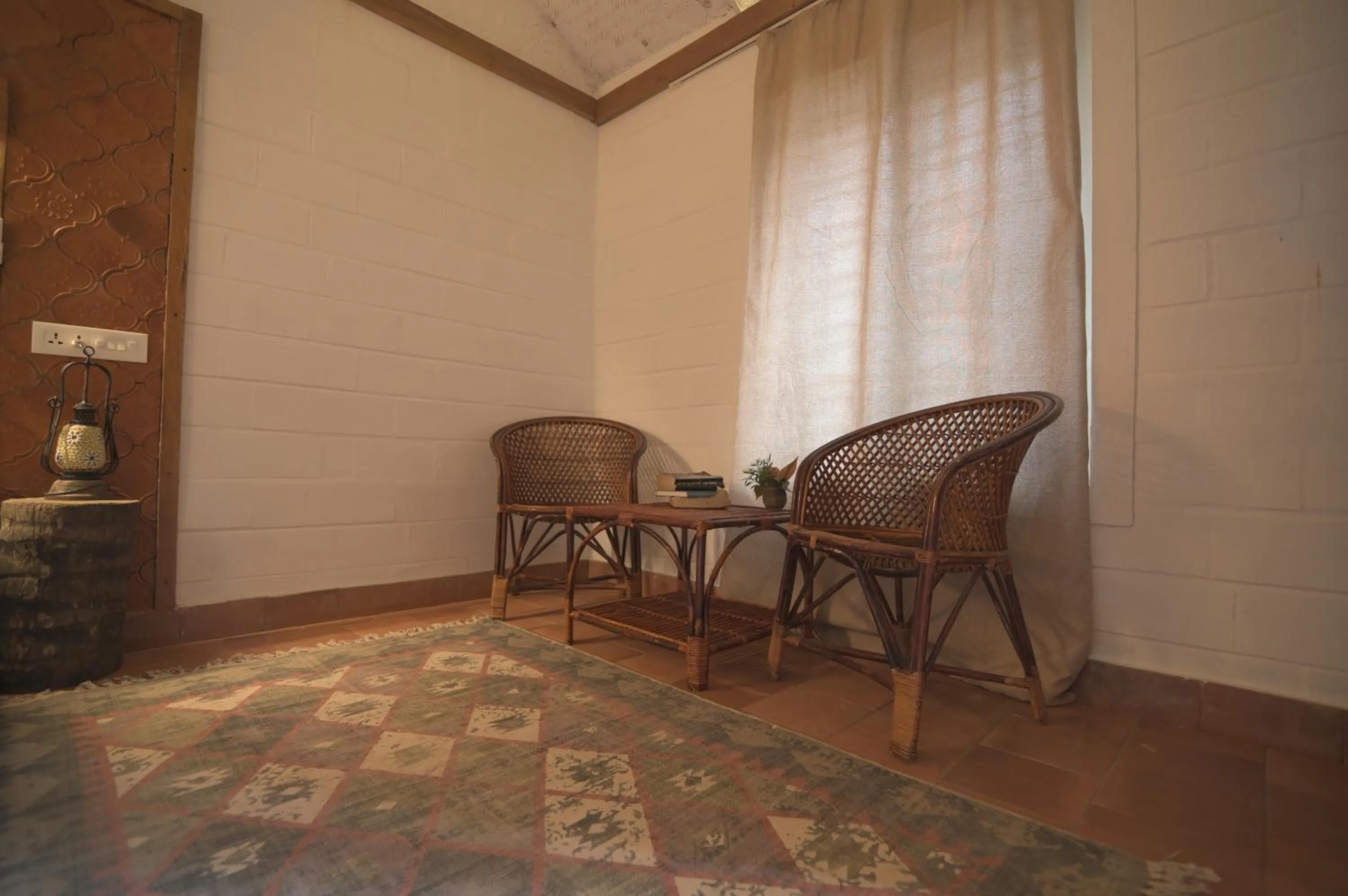 Coffee/tea facilities, Seating Area in InDa hotel