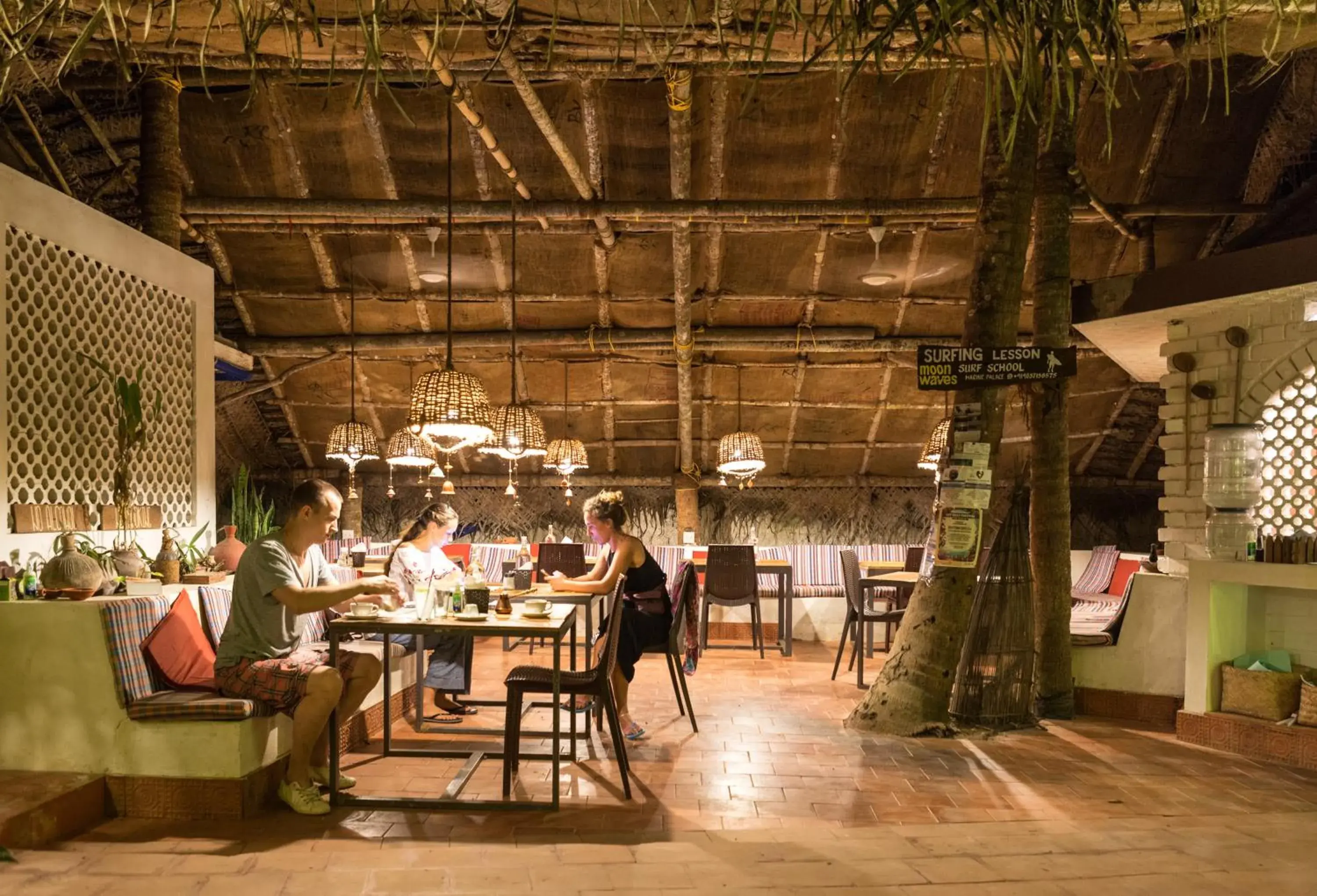 Restaurant/Places to Eat in InDa hotel Restaurant/Places to Eat in InDa hotel