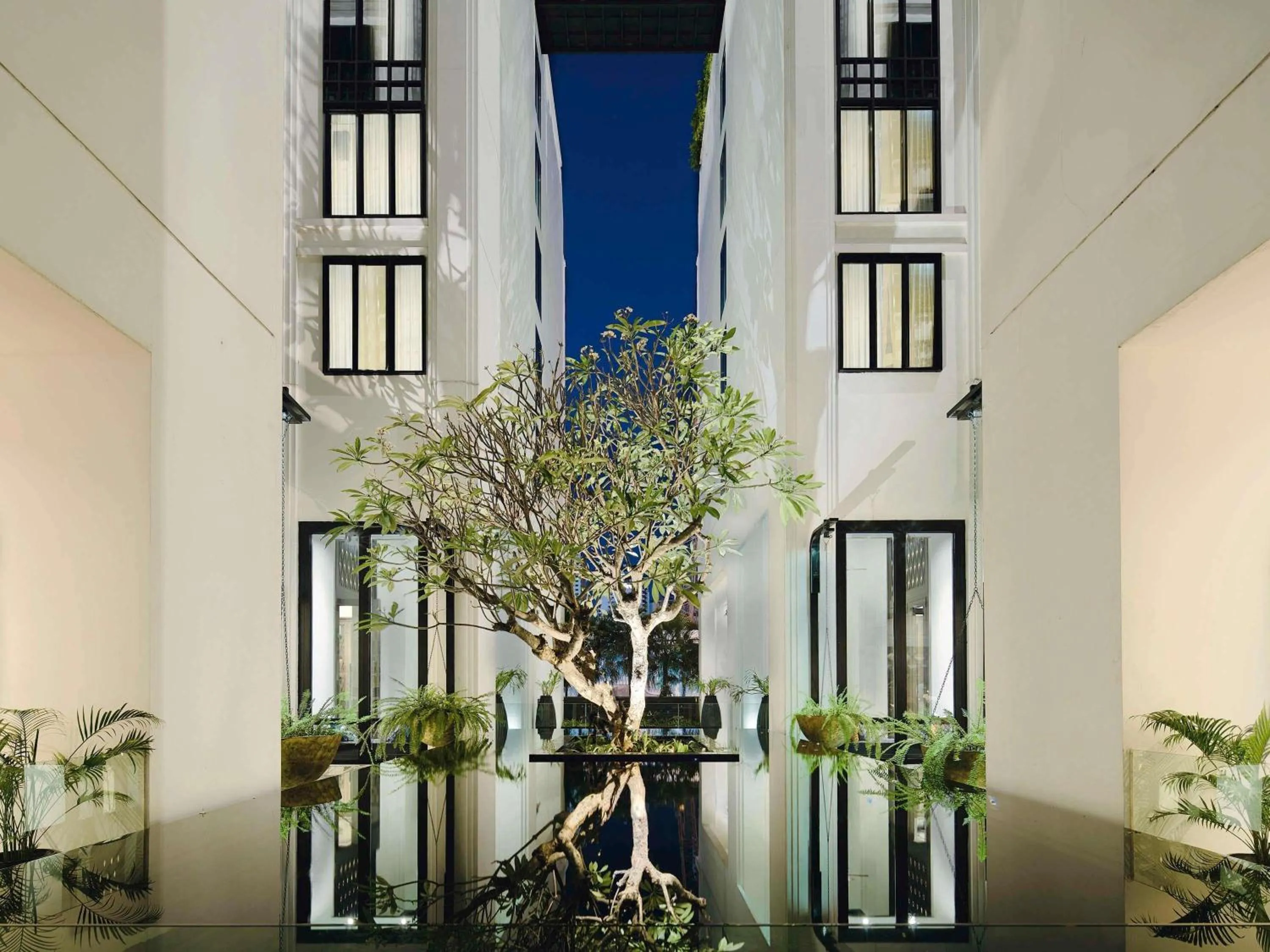 Property building in Mövenpick Hotel Sukhumvit 15 Bangkok