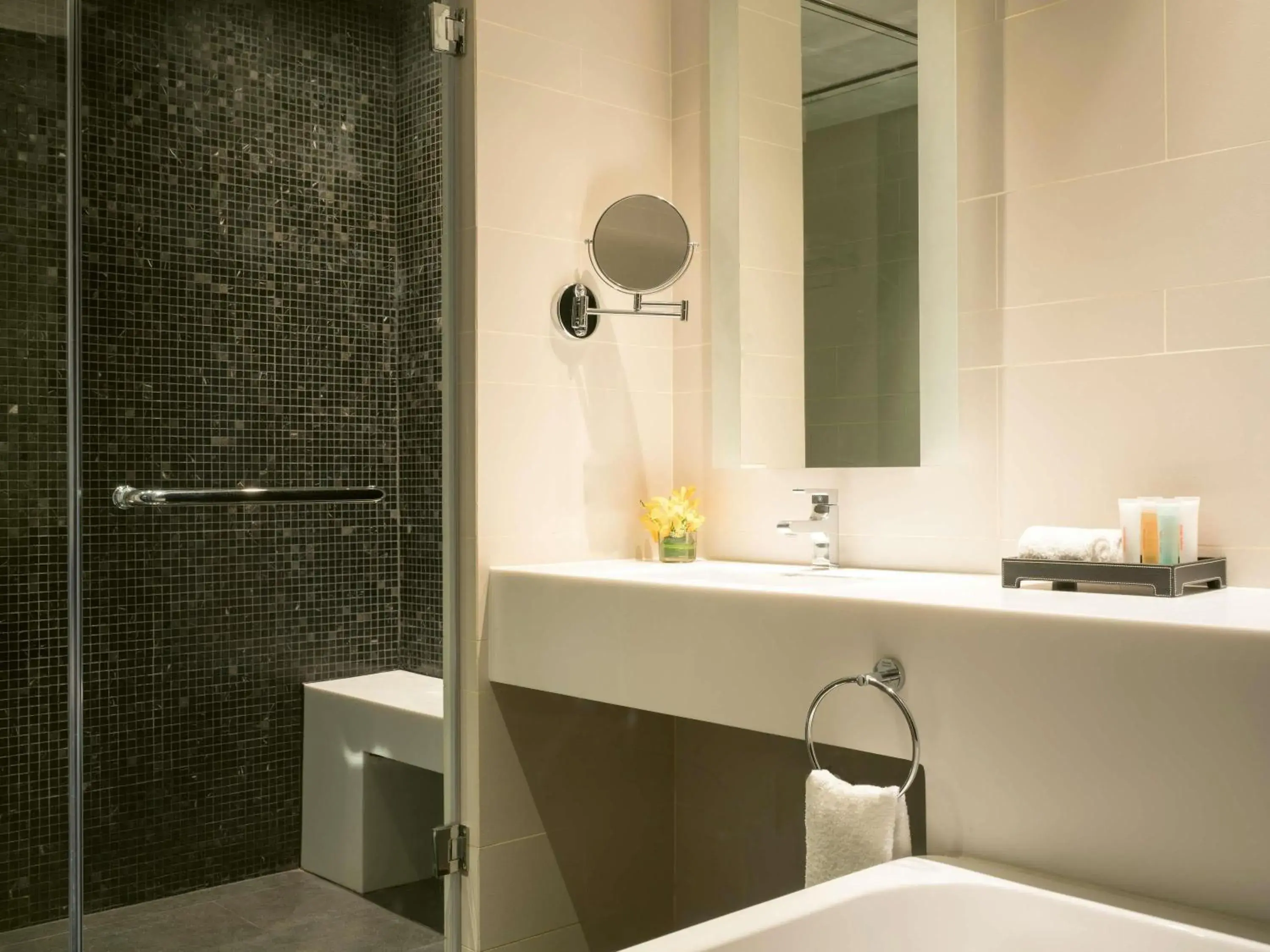 Bedroom in Mövenpick Hotel Sukhumvit 15 Bangkok Bedroom in Mövenpick Hotel Sukhumvit 15 Bangkok