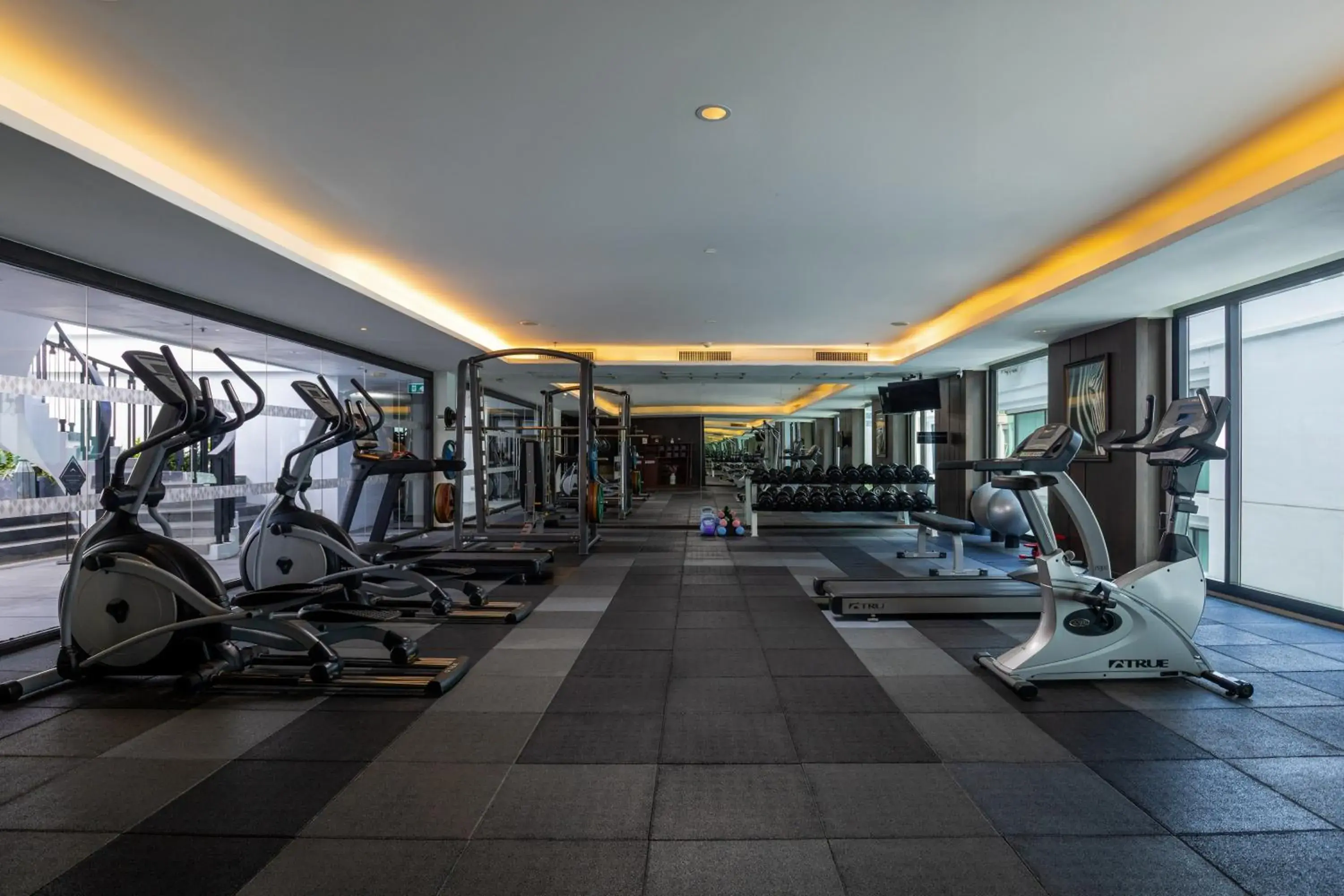 Fitness centre/facilities in Mövenpick Hotel Sukhumvit 15 Bangkok Fitness centre/facilities in Mövenpick Hotel Sukhumvit 15 Bangkok