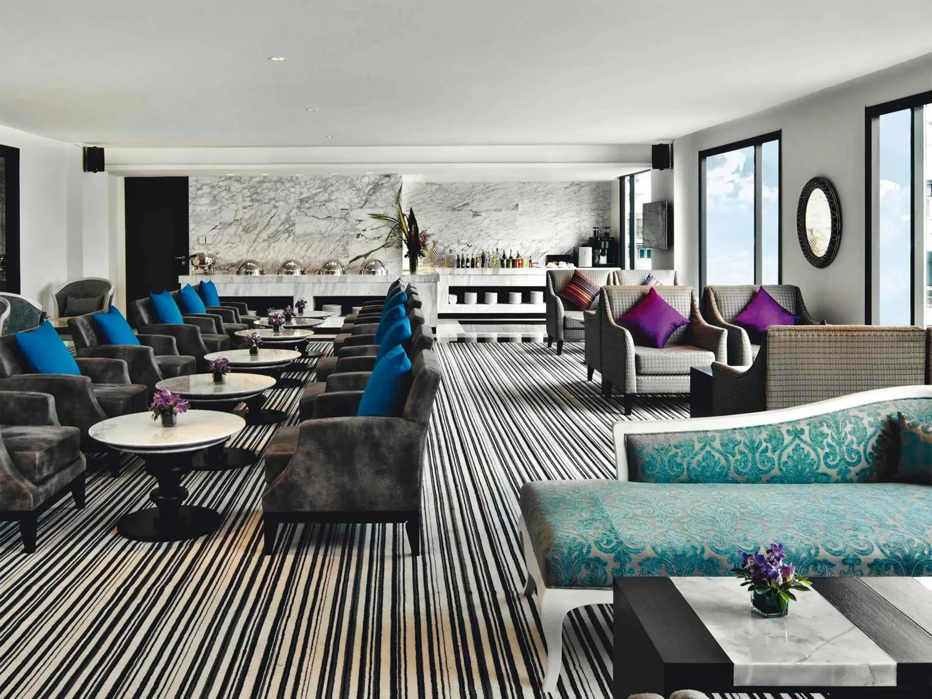 Bedroom in Mövenpick Hotel Sukhumvit 15 Bangkok Bedroom in Mövenpick Hotel Sukhumvit 15 Bangkok